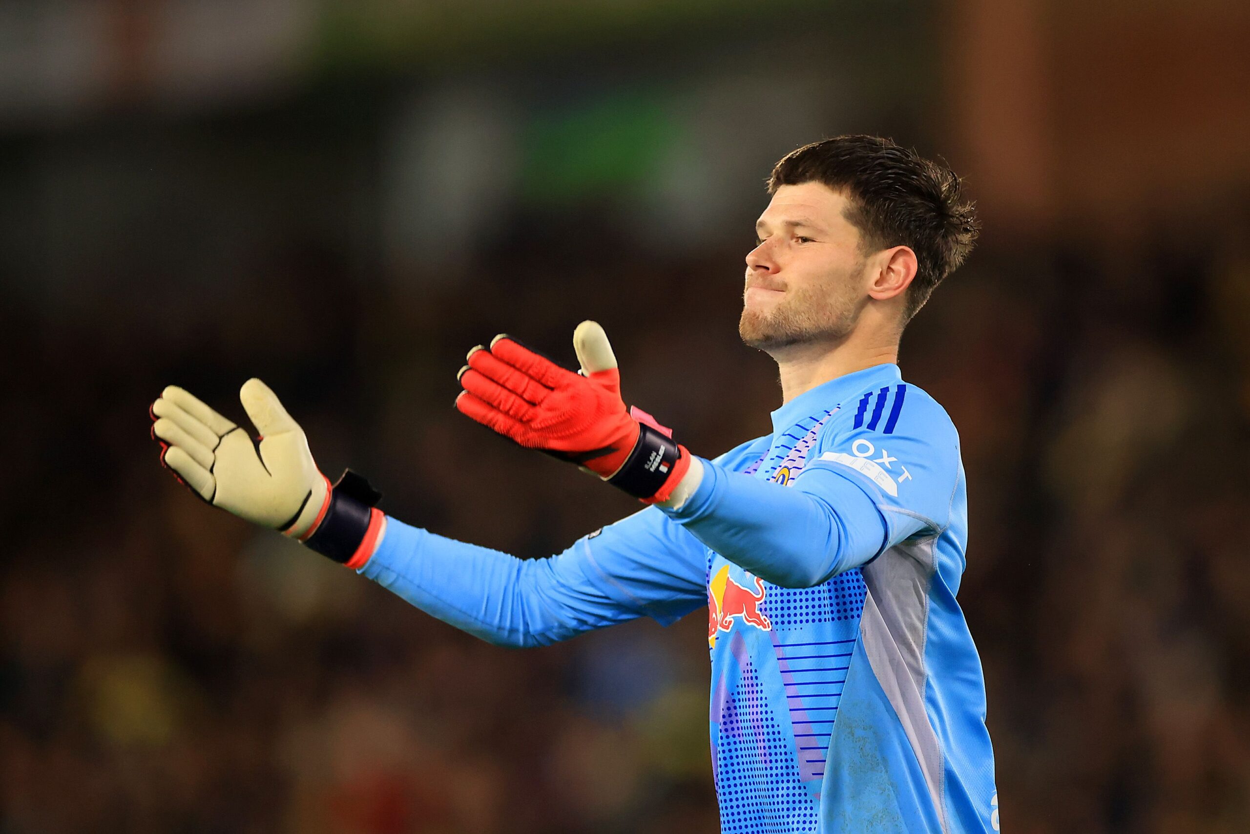 Ligue 1 busca fichar a Illan Meslier tras conflicto con Daniel Farke en Leeds