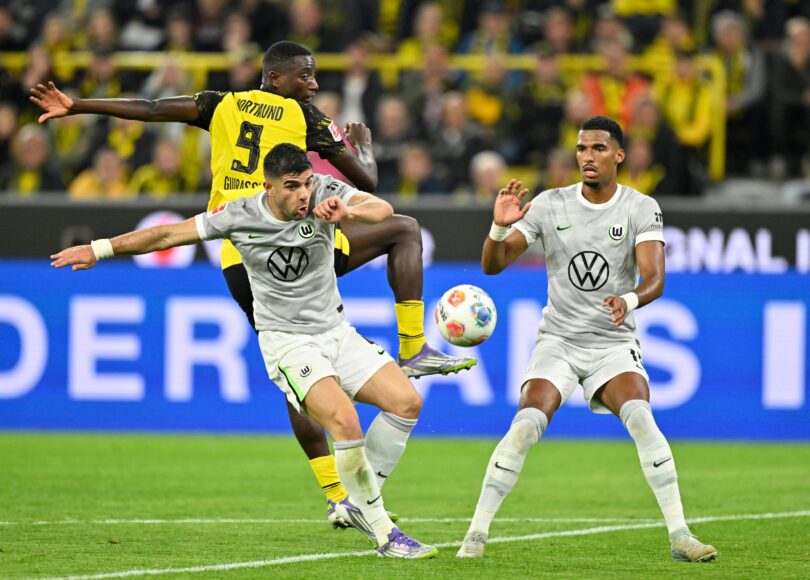 Liverpool y Tottenham buscan joven defensor de Bundesliga como sucesor de Konaté