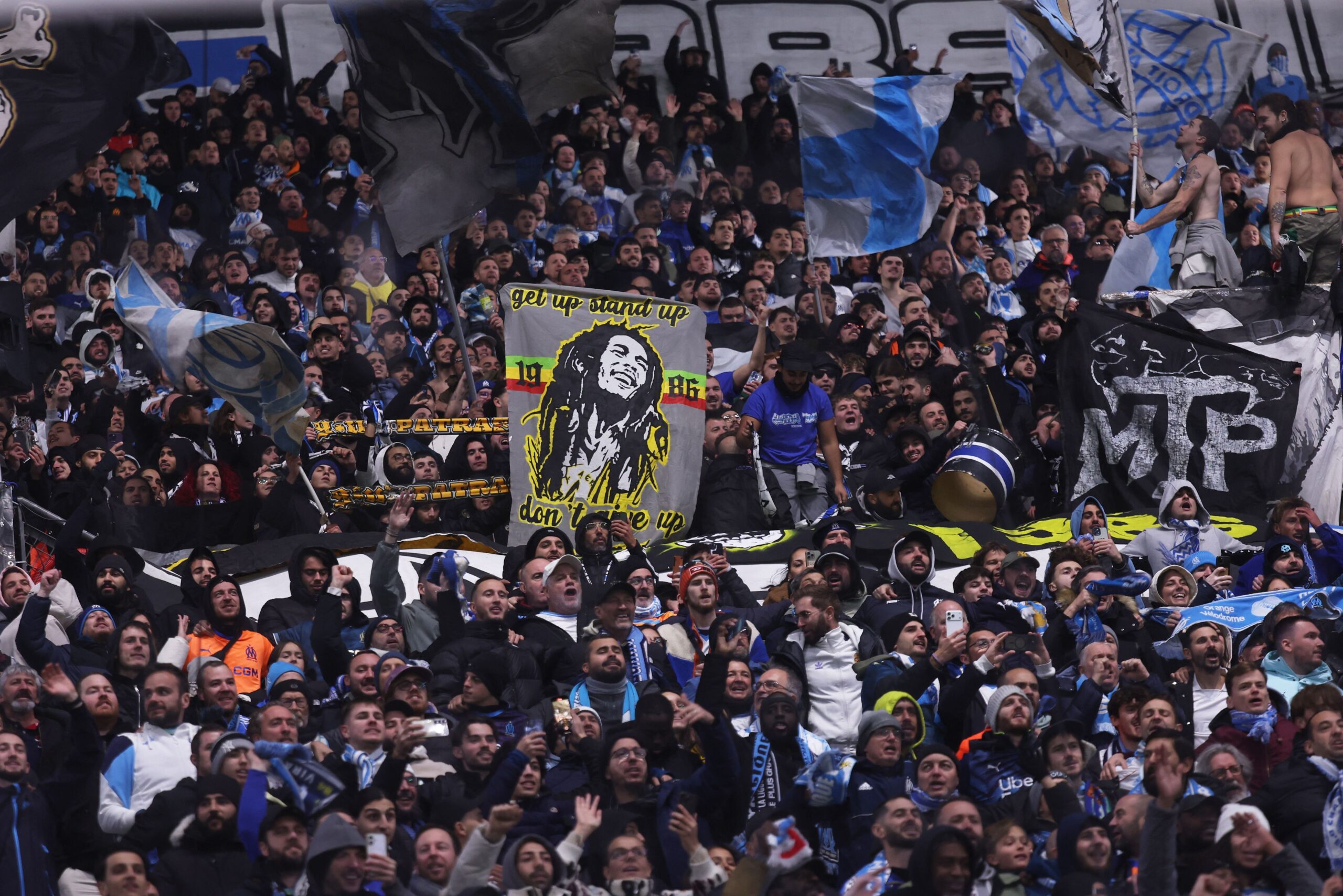 Newcastle presentará queja por trato a aficionados en la Champions League