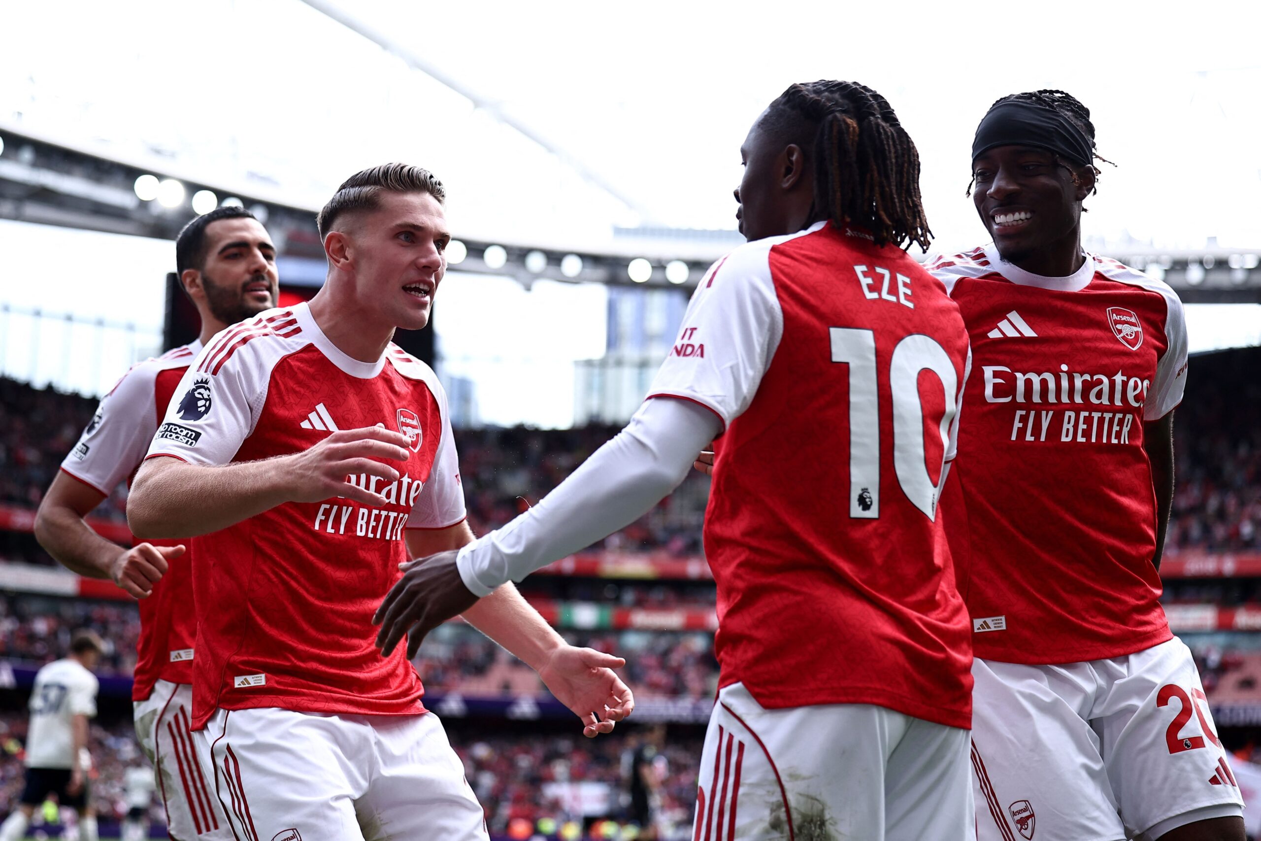 Arsenal traerá a cazatalentos del Napoli que descubrió estrella del PSG