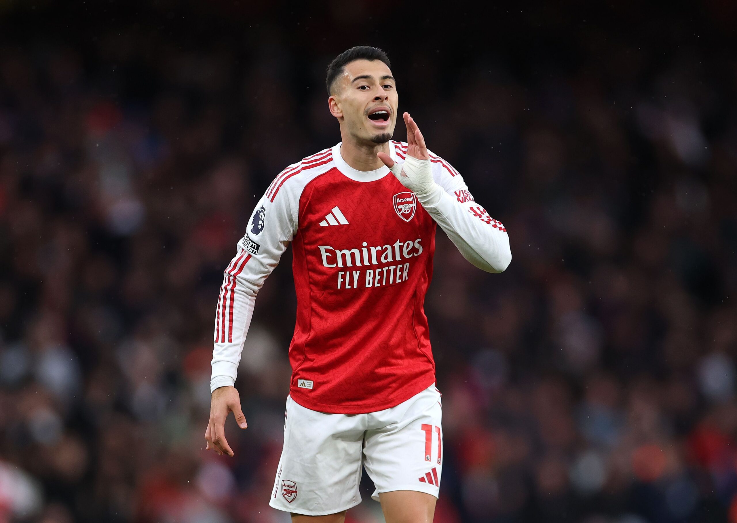 Arsenal contemplará dejar salir a cuatro jugadores en el mercado de enero