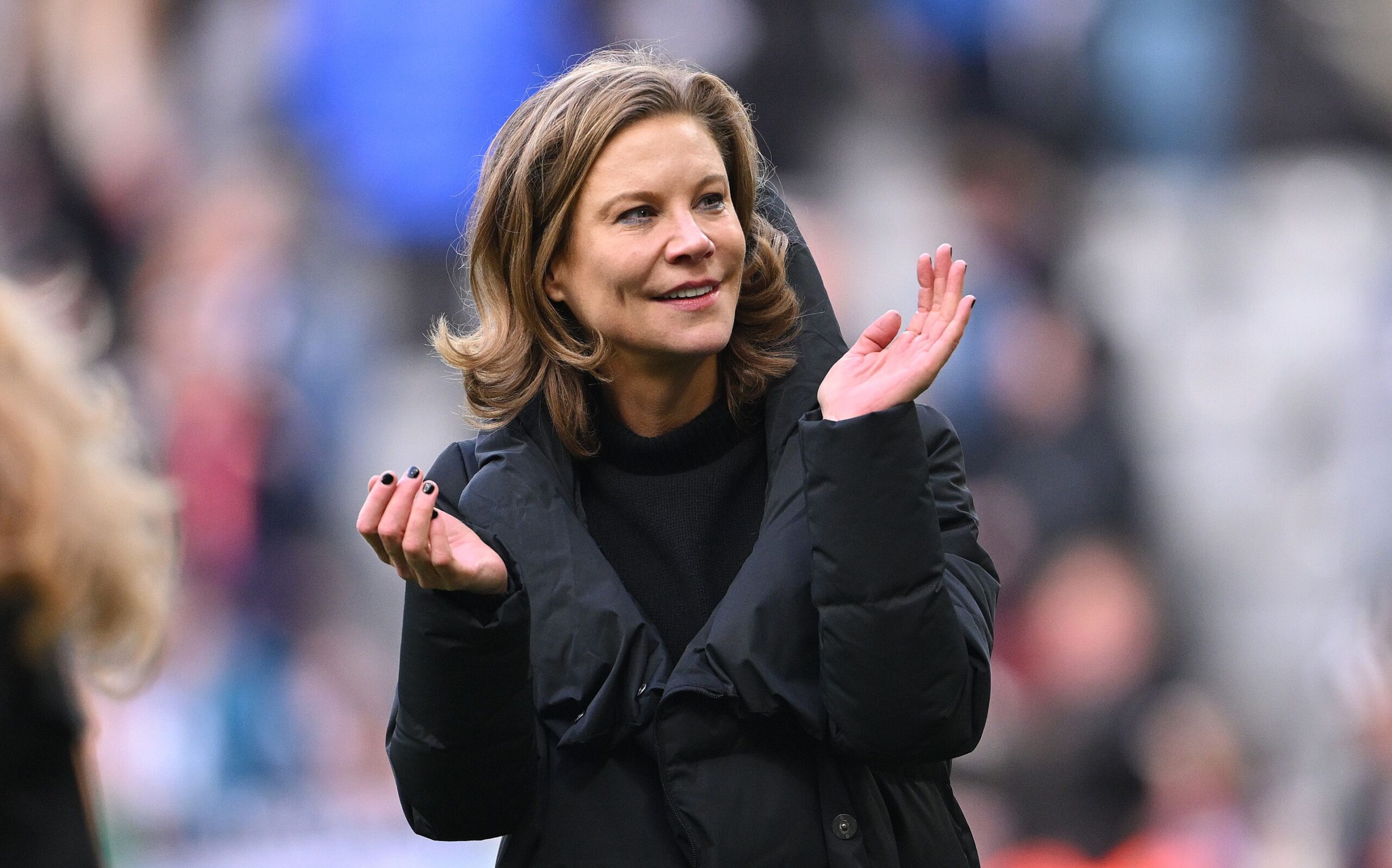 Amanda Staveley apoya a Alexander Isak para mejorar su rendimiento en Liverpool