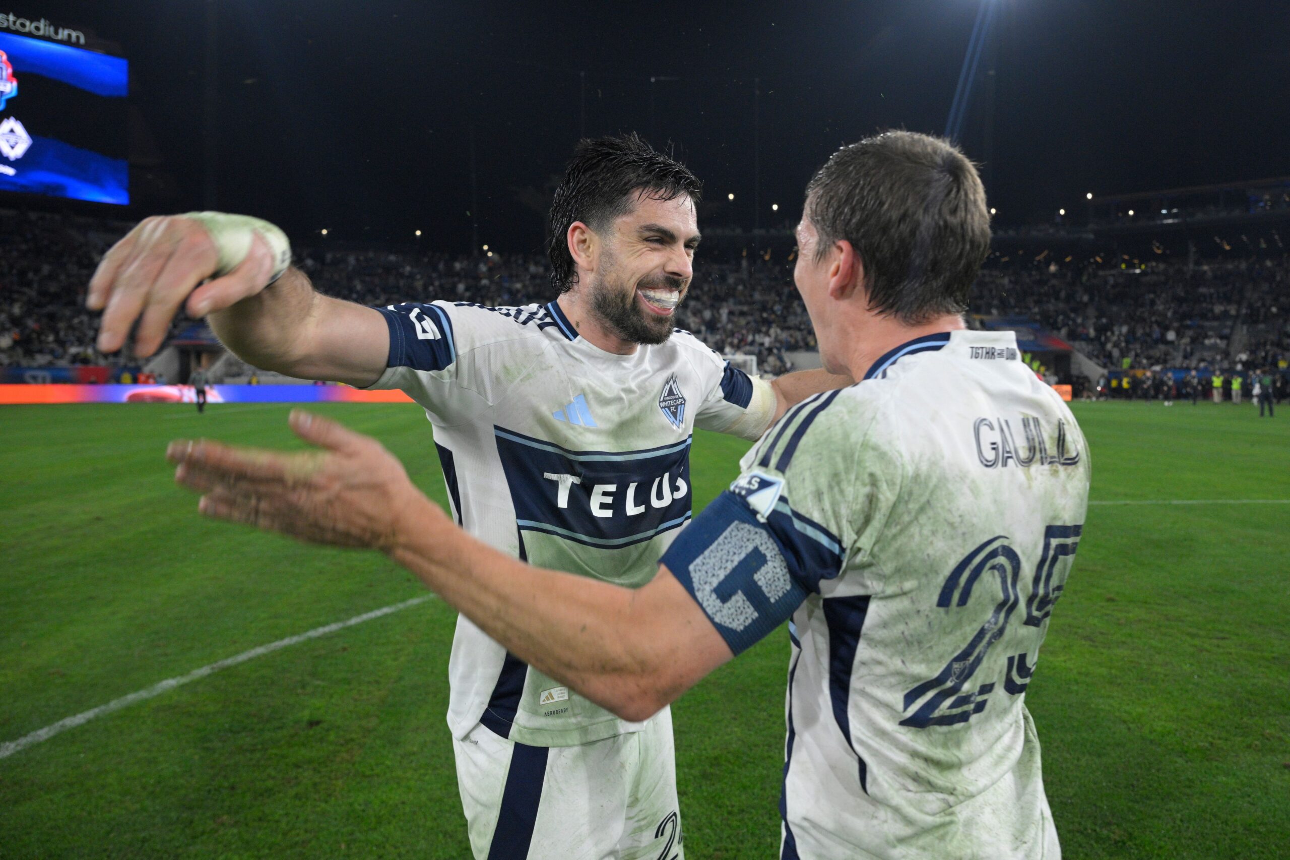 Brian White brilla y lleva a Vancouver Whitecaps a la final de la MLS 3-1