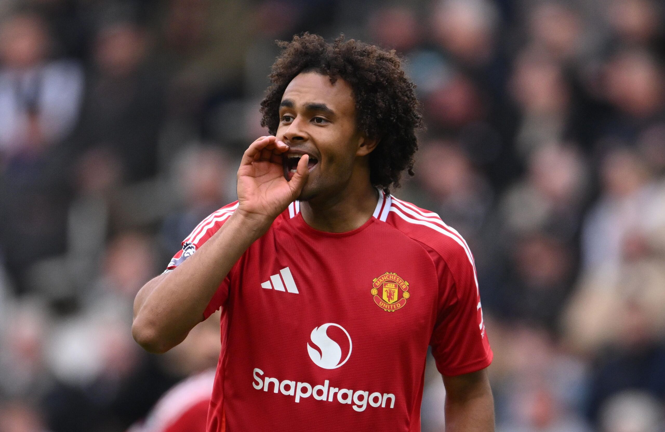 Joshua Zirkzee revela su próximo club ideal tras querer salir de Man Utd