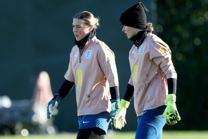 De heroína a villana: Mary Earps vuelve a Manchester United tras críticas fuertes