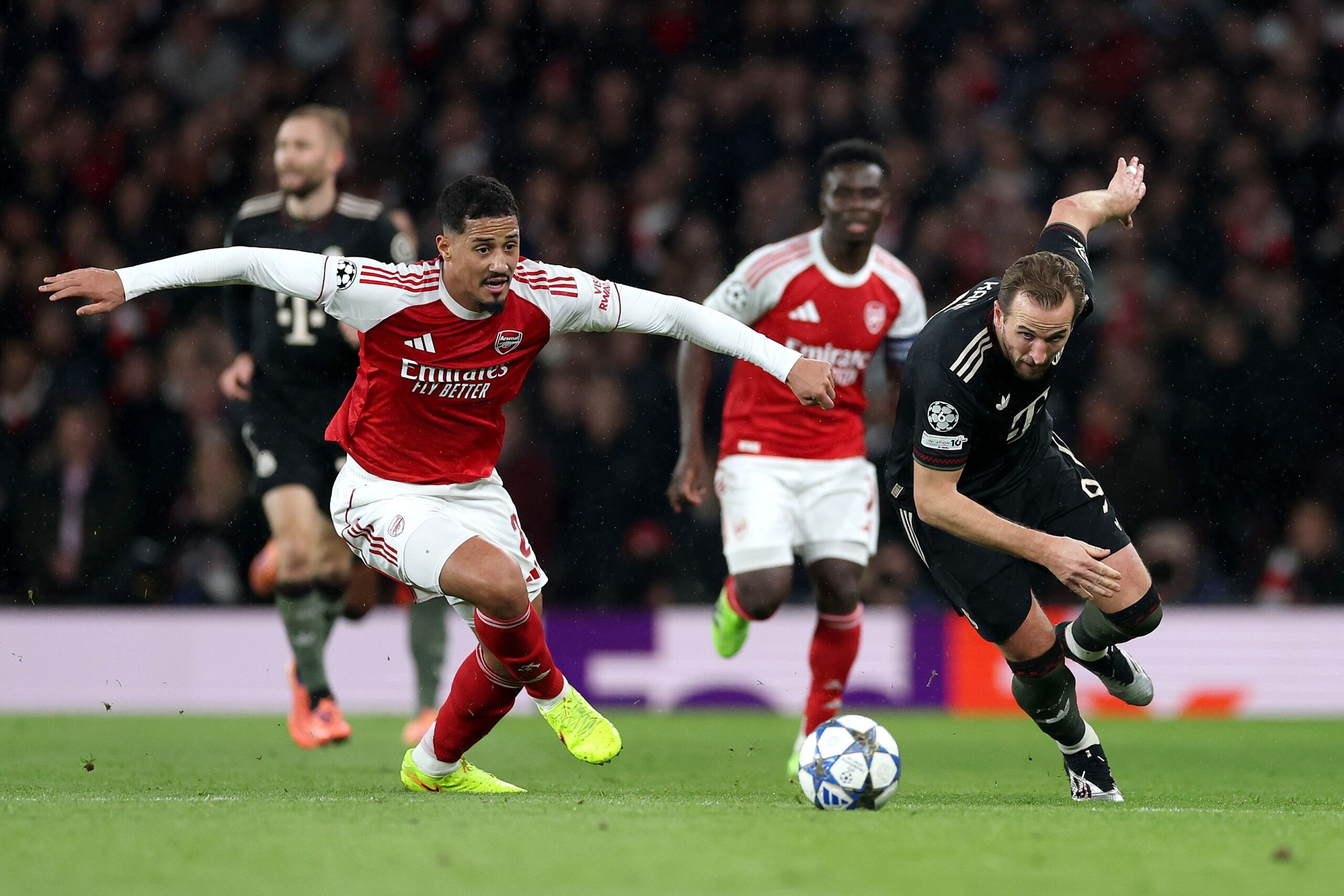 Valoraciones de jugadores del Arsenal vs Bayern: Madueke y Martinelli brillan