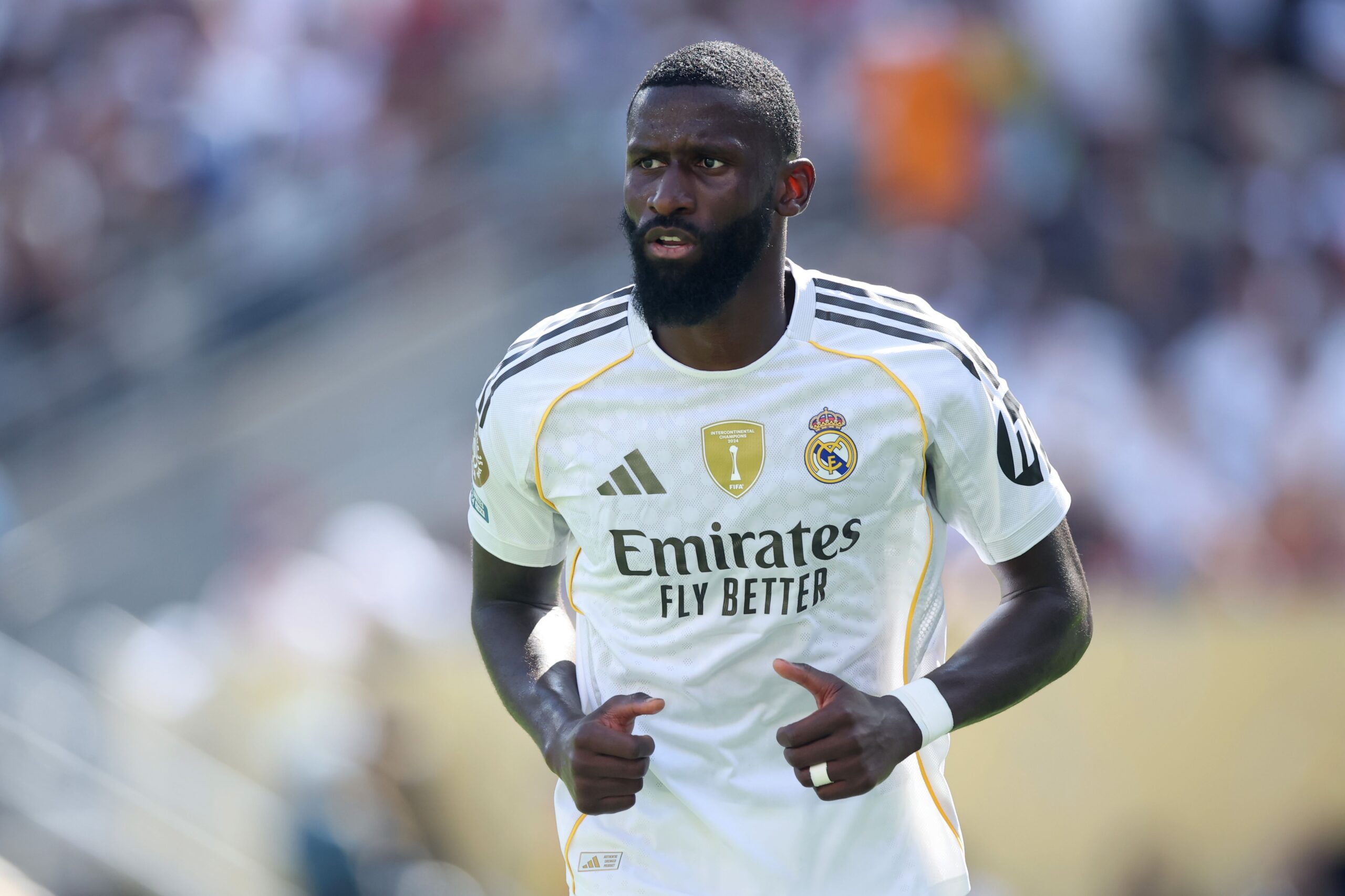 Rüdiger podría regresar al Chelsea o unirse a Cristiano Ronaldo en Arabia Saudita