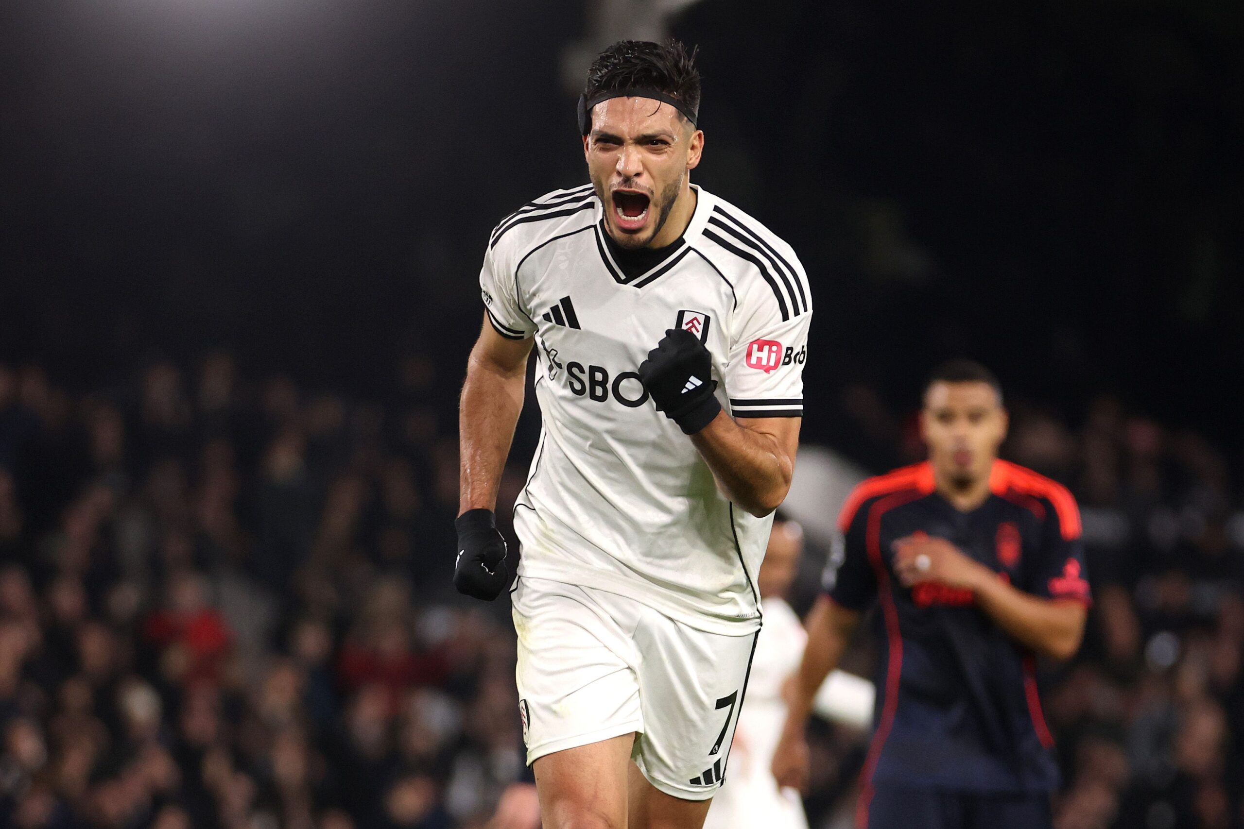 Raúl Jiménez brilla en Fulham mientras Ochoa se aleja del Mundial 2026