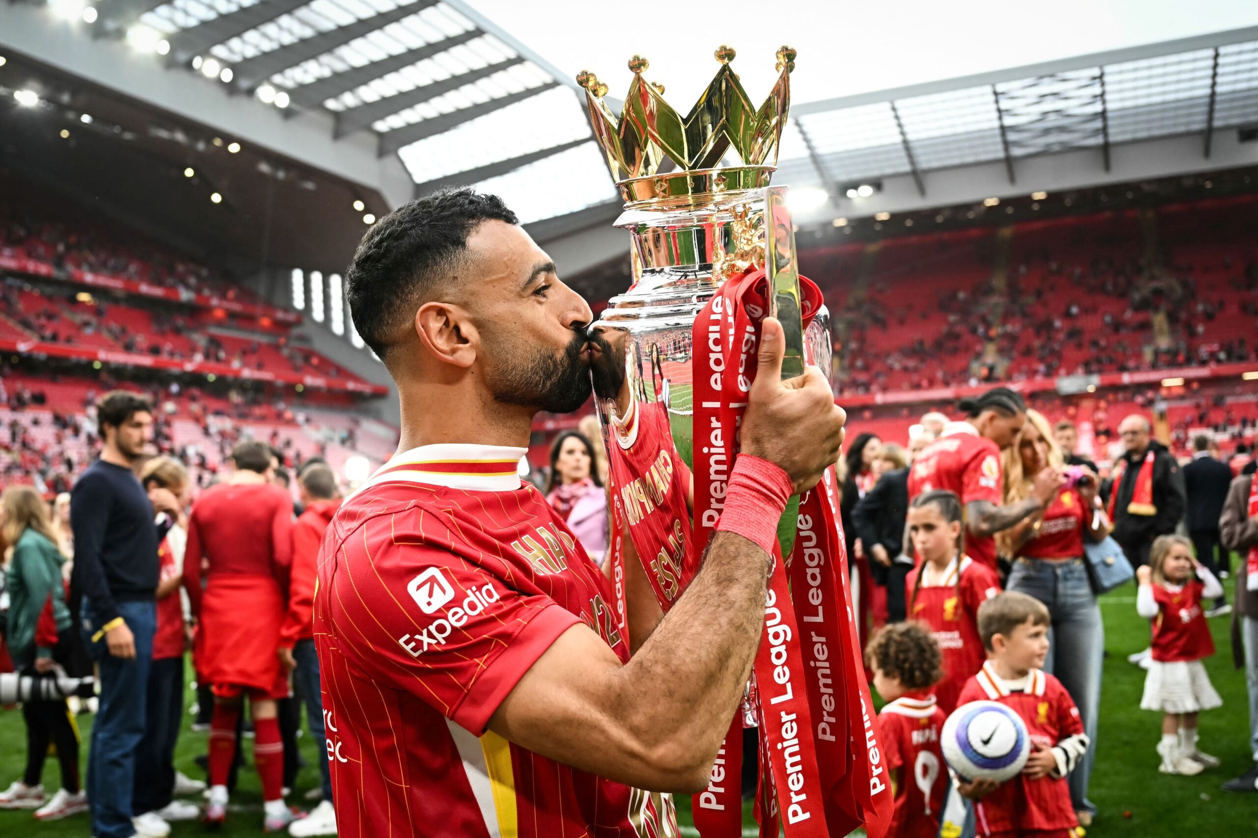 Premier League y EFL discuten fin del bloqueo televisivo de las 3 PM para más ingresos