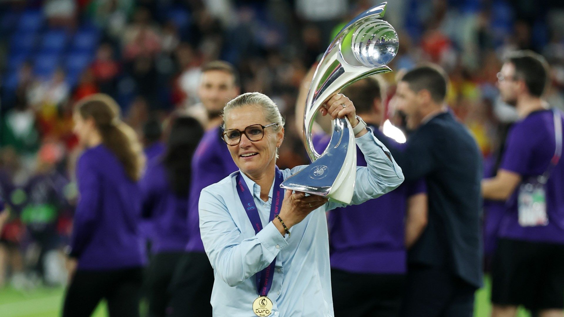 Doble alegría para las Lionesses: Wiegman y Agyemang triunfan en 2025