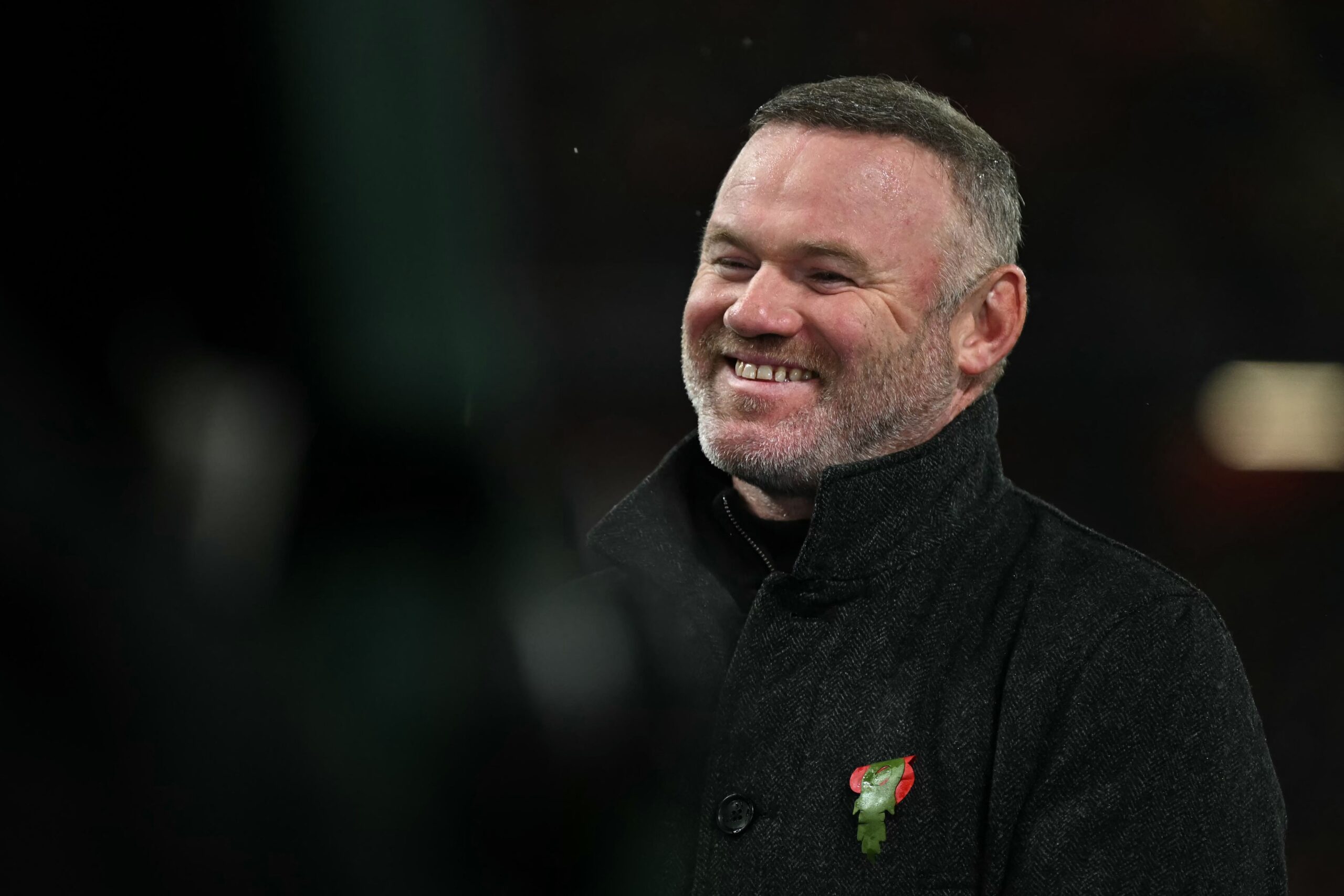 Rooney advierte que Liverpool sigue en la lucha por el título de la Premier League