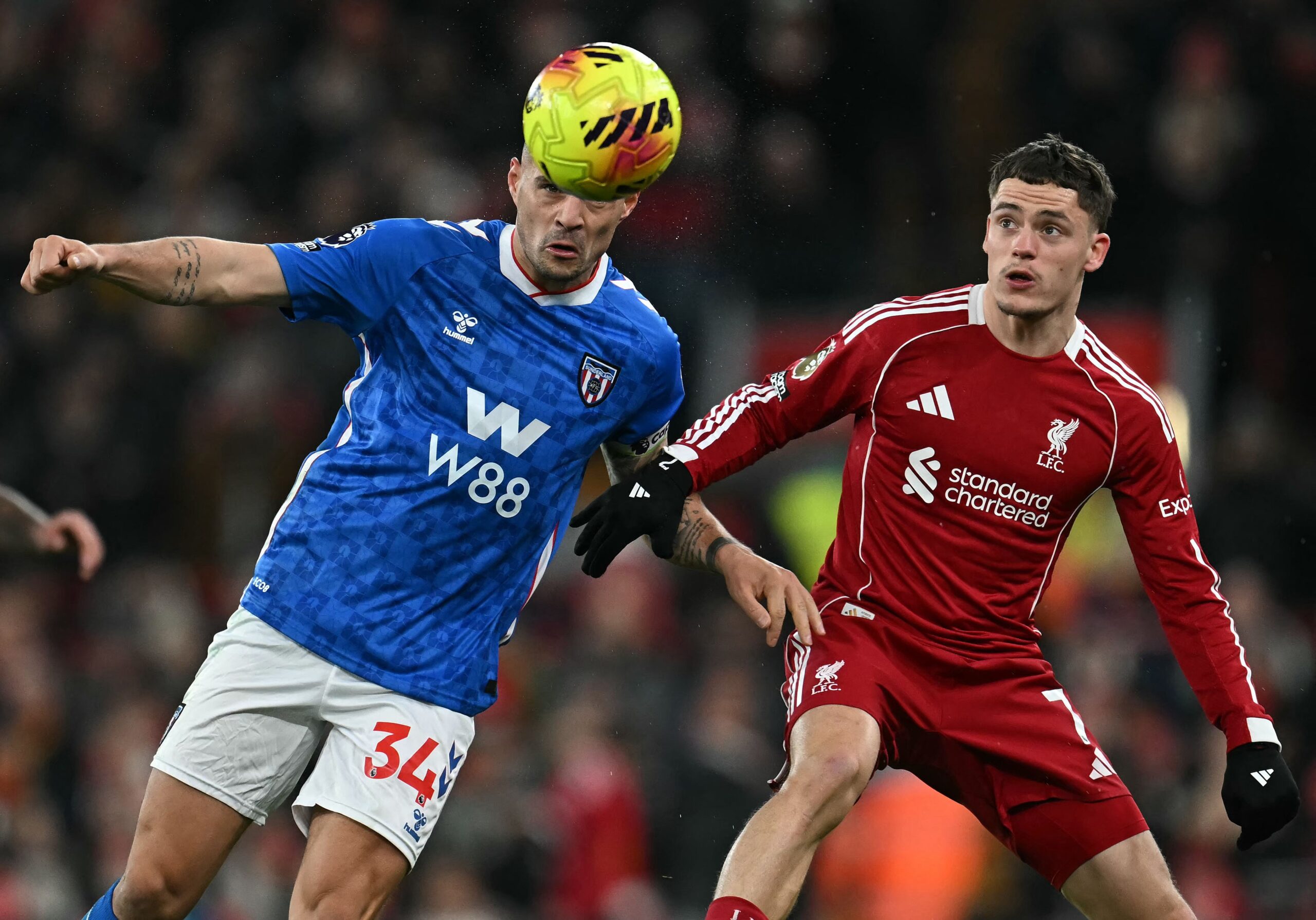 Florian Wirtz nie logra gol en Liverpool, empate de Sunderland es autogol