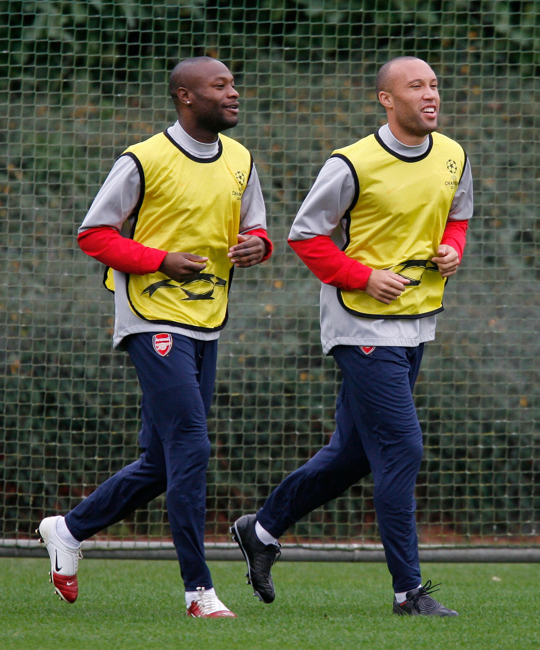 Exjugador del Arsenal revela por qué rechazó a Manchester City en el último momento
