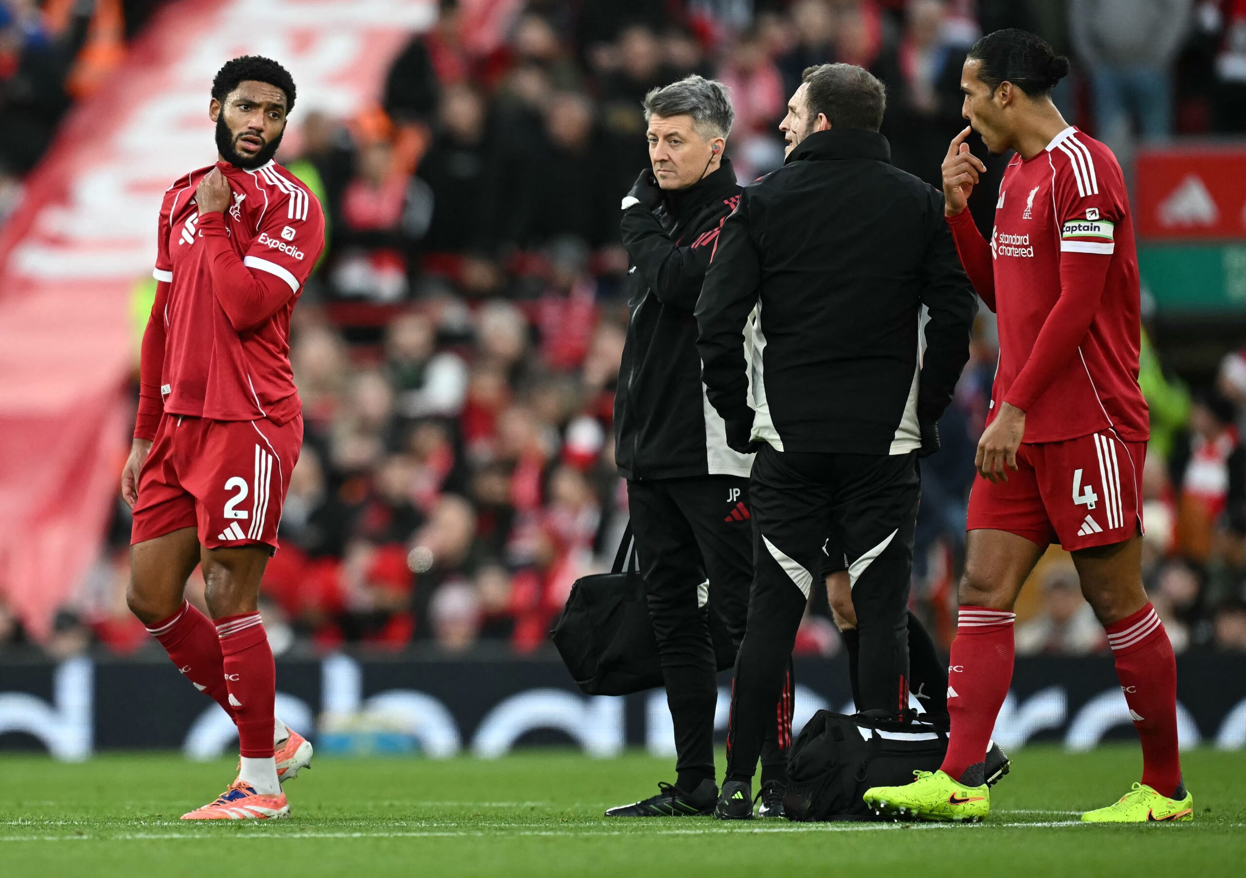 Ekitike brilla con doblete en la victoria de Liverpool sobre Brighton