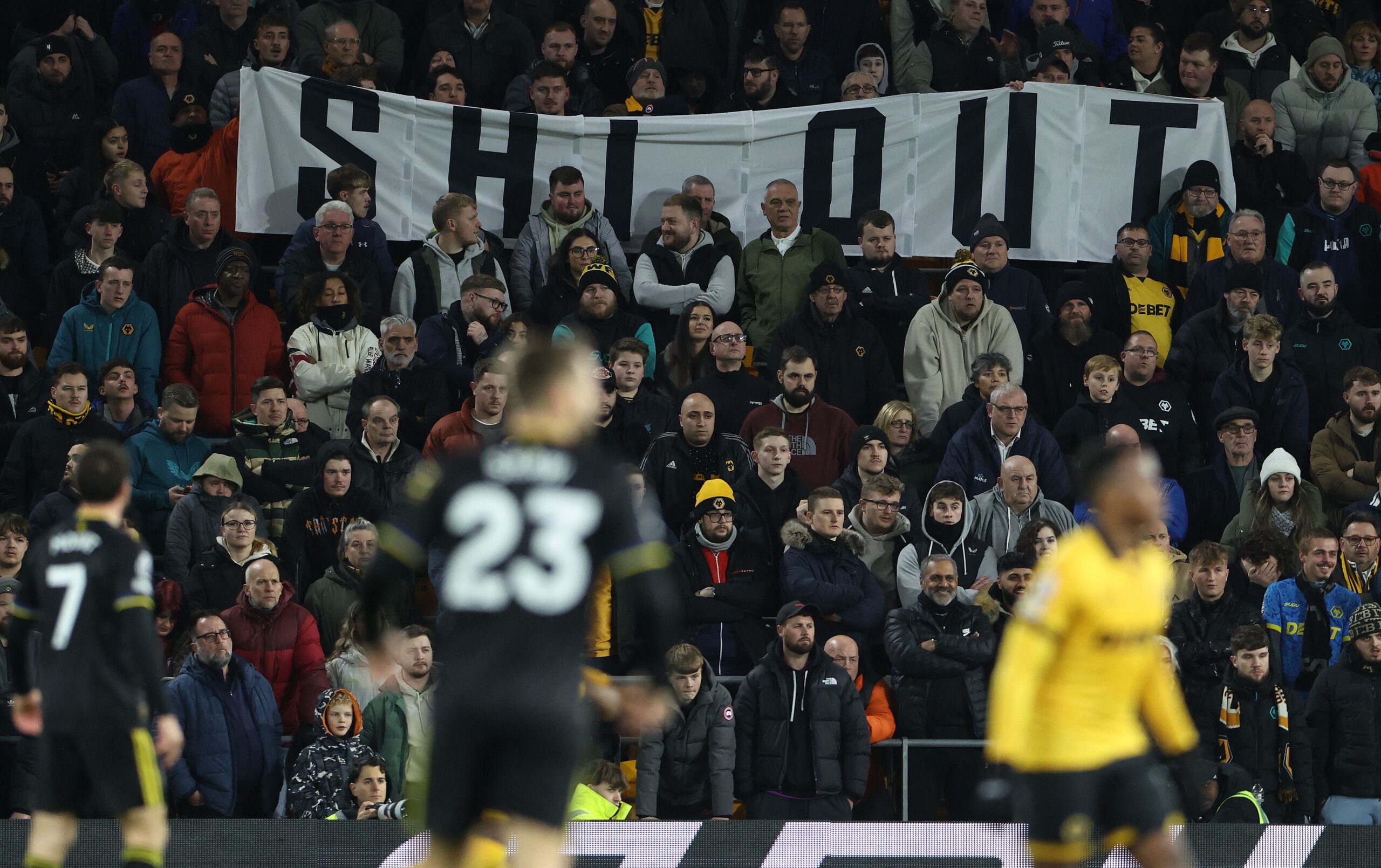¿Dónde están los aficionados? Molineux medio vacío en el partido Wolves-United