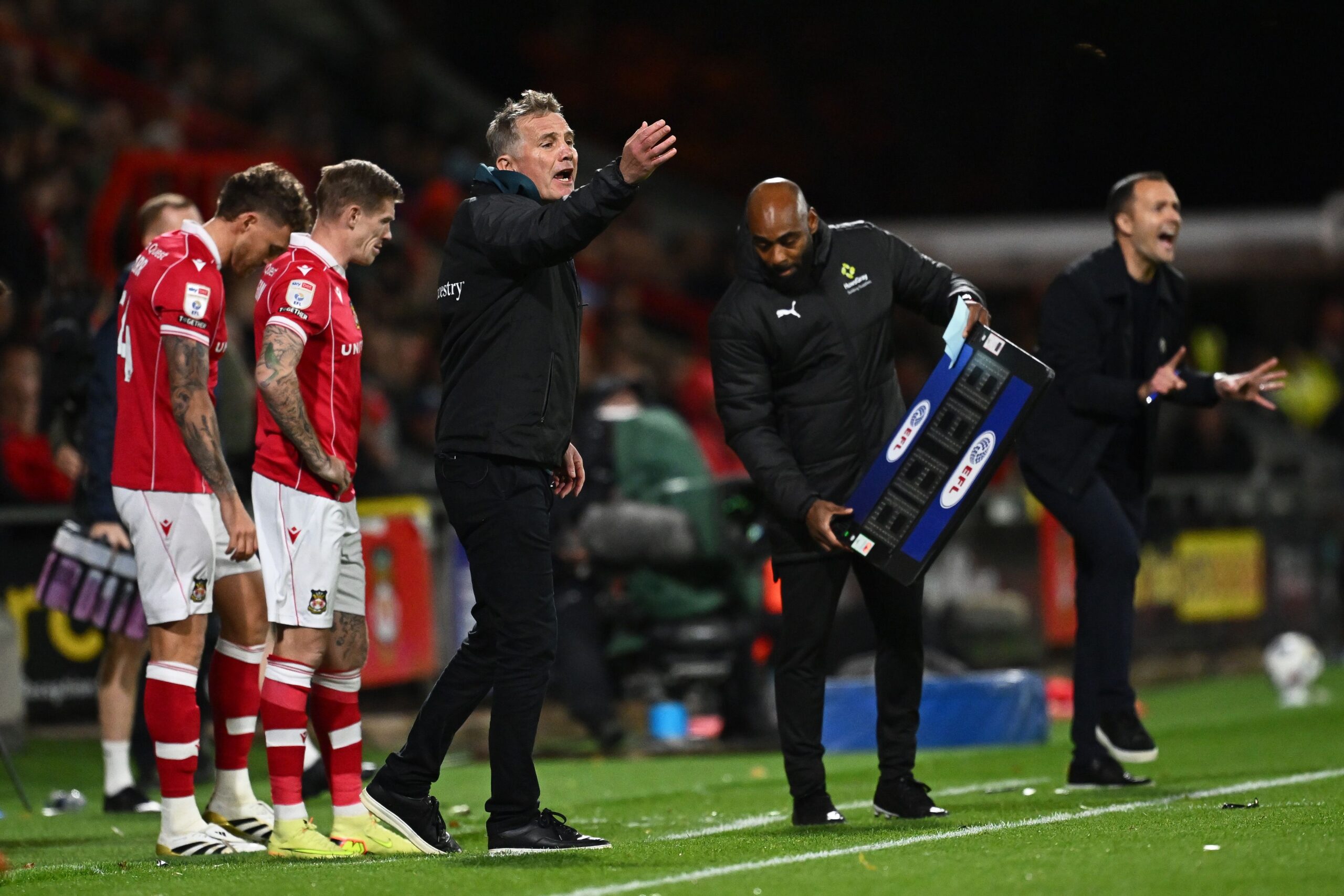Wrexham y su ascenso a la Premier: elogios a Reynolds y McElhenney