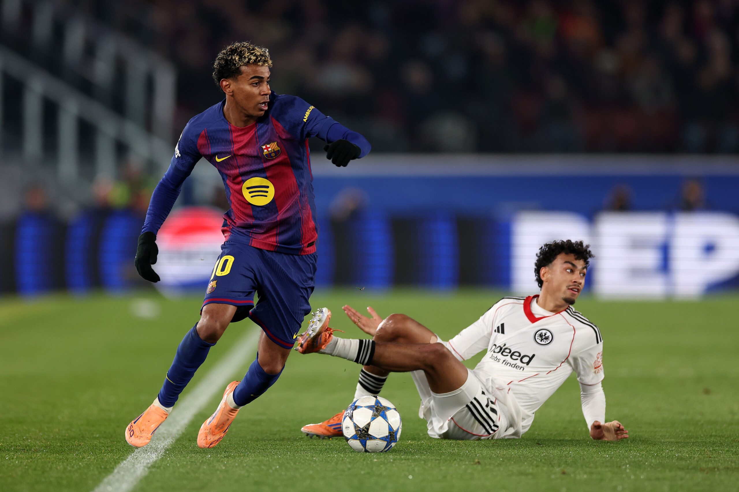 Lamine Yamal supera a Mbappé y hace historia en la Champions League