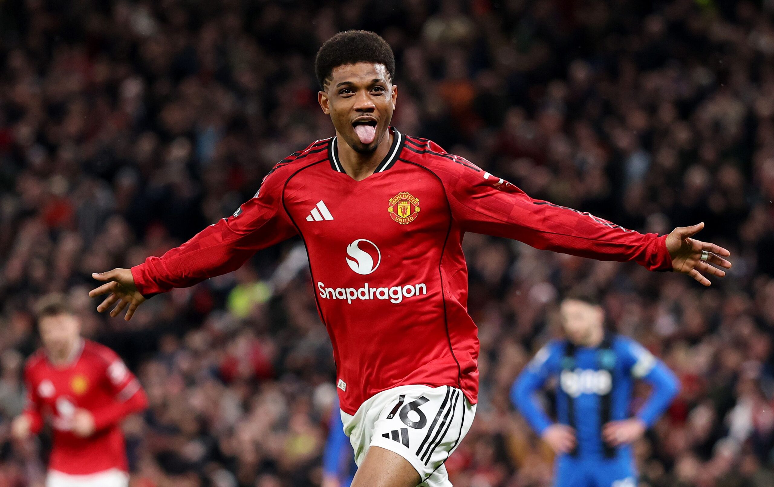 Man Utd debe fichar estrella del Borussia Dortmund para cubrir ausencias en AFCON