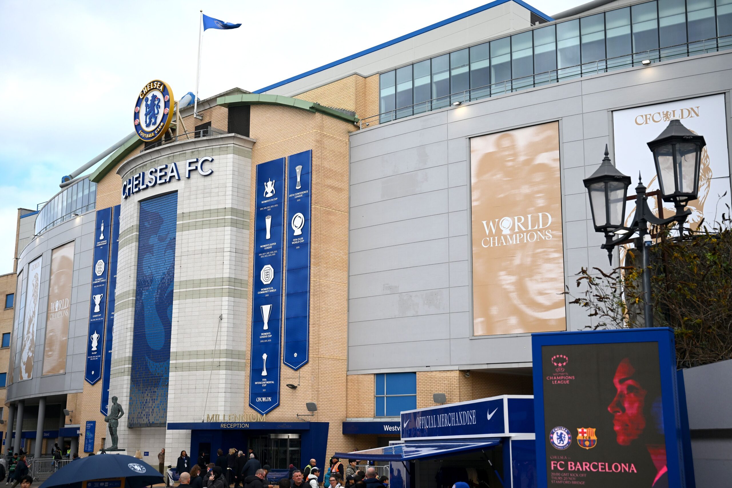 Chelsea ficha a joven talento de 16 años, supera a Man Utd y Man City