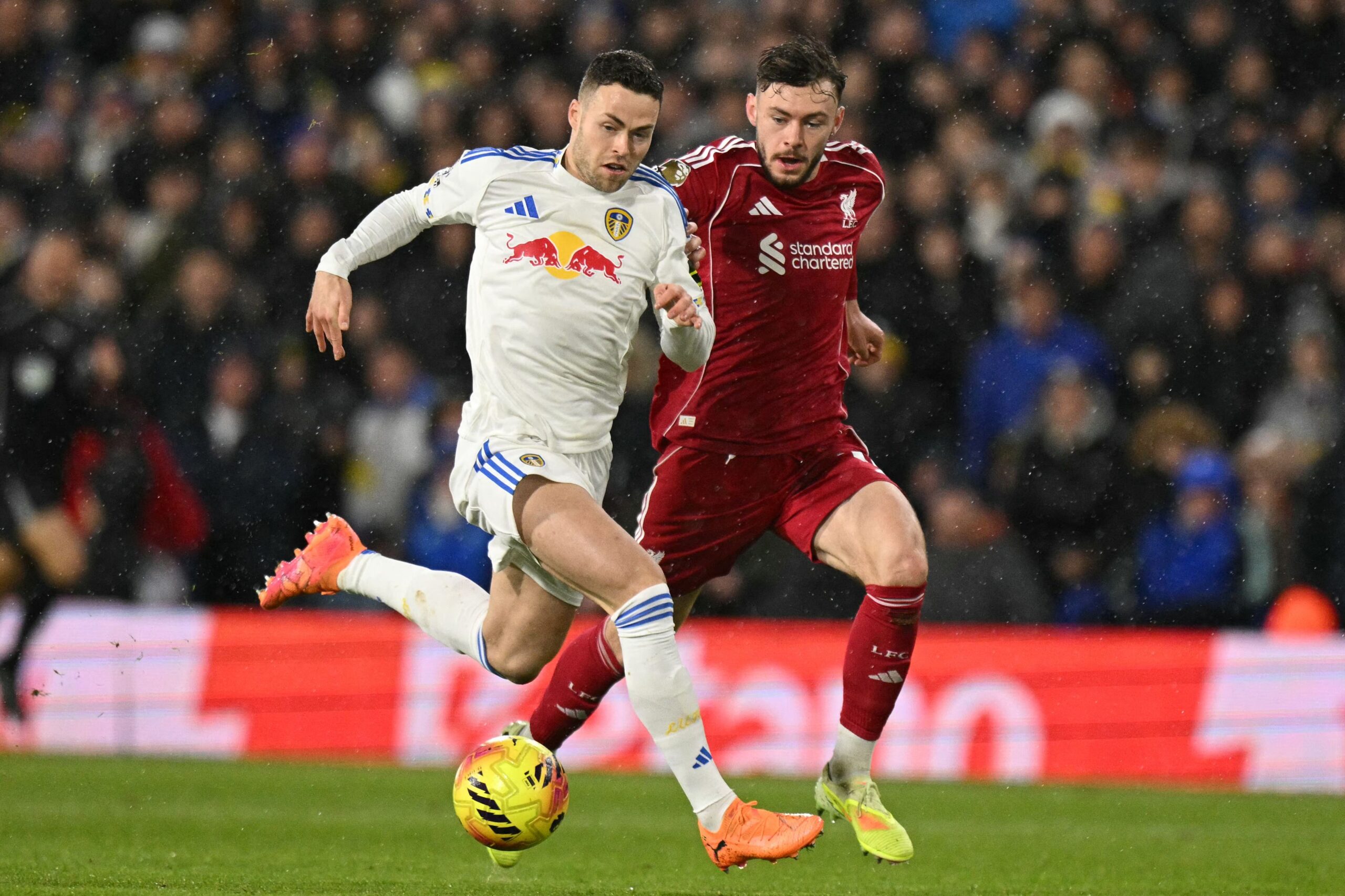 Arne Slot sufre otro revés tras suspensión de defensa del Liverpool tras empate