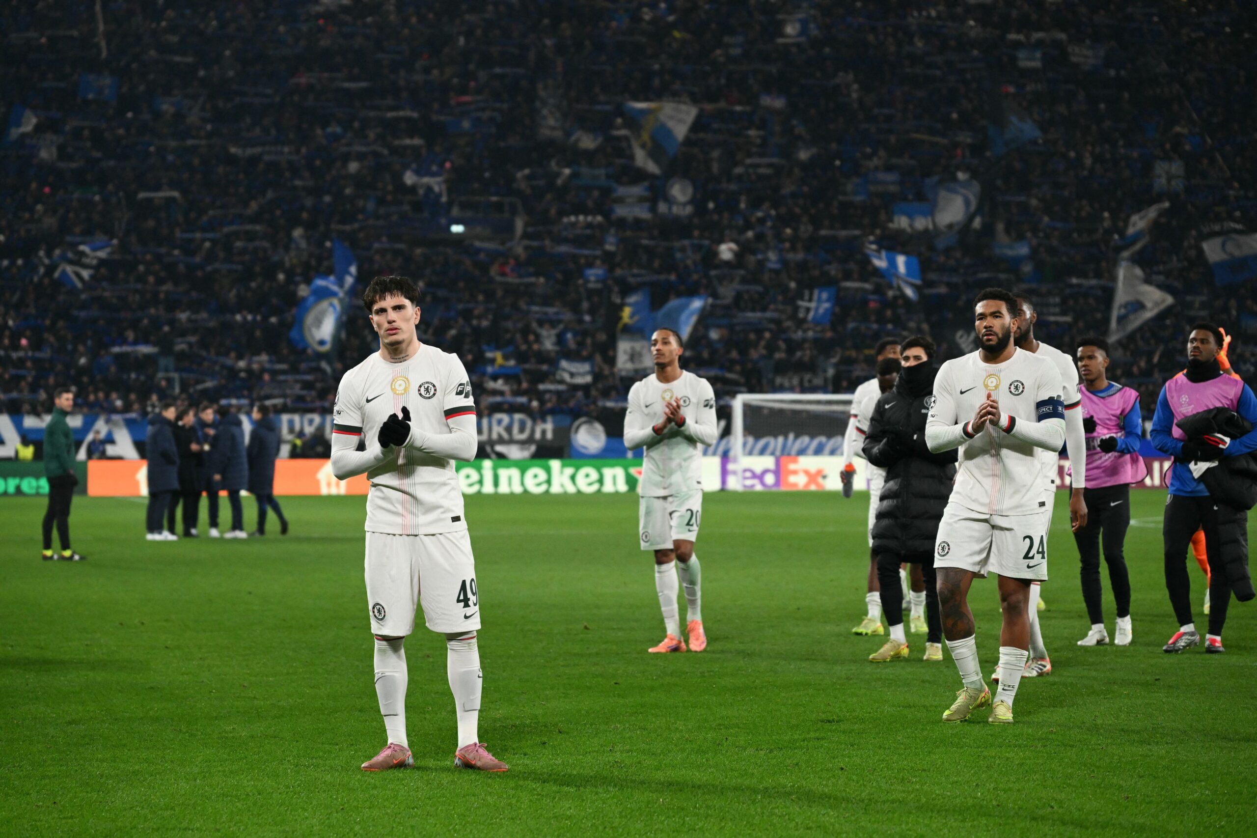 Charles De Ketelaere responde a Garnacho tras derrota de Chelsea en Champions