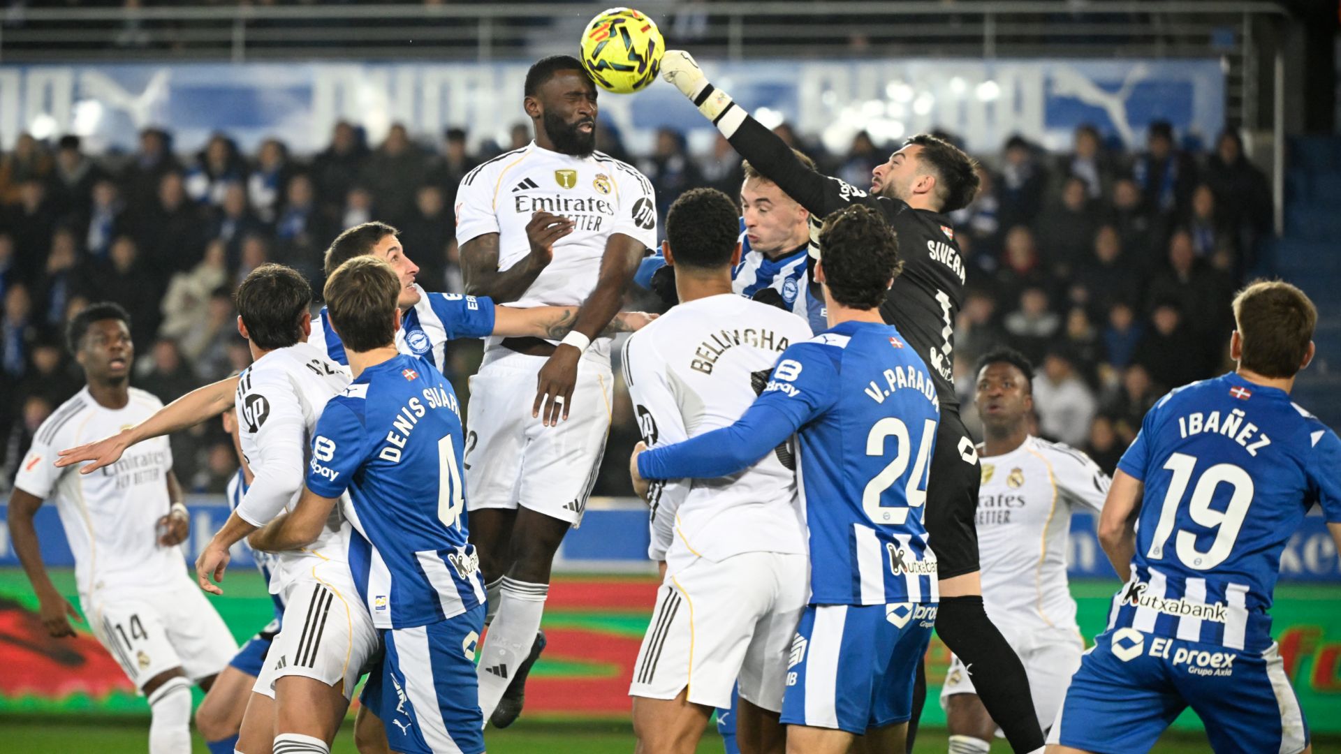 Calificaciones de jugadores del Real Madrid vs Alavés: Mbappé y Rodrygo brillan