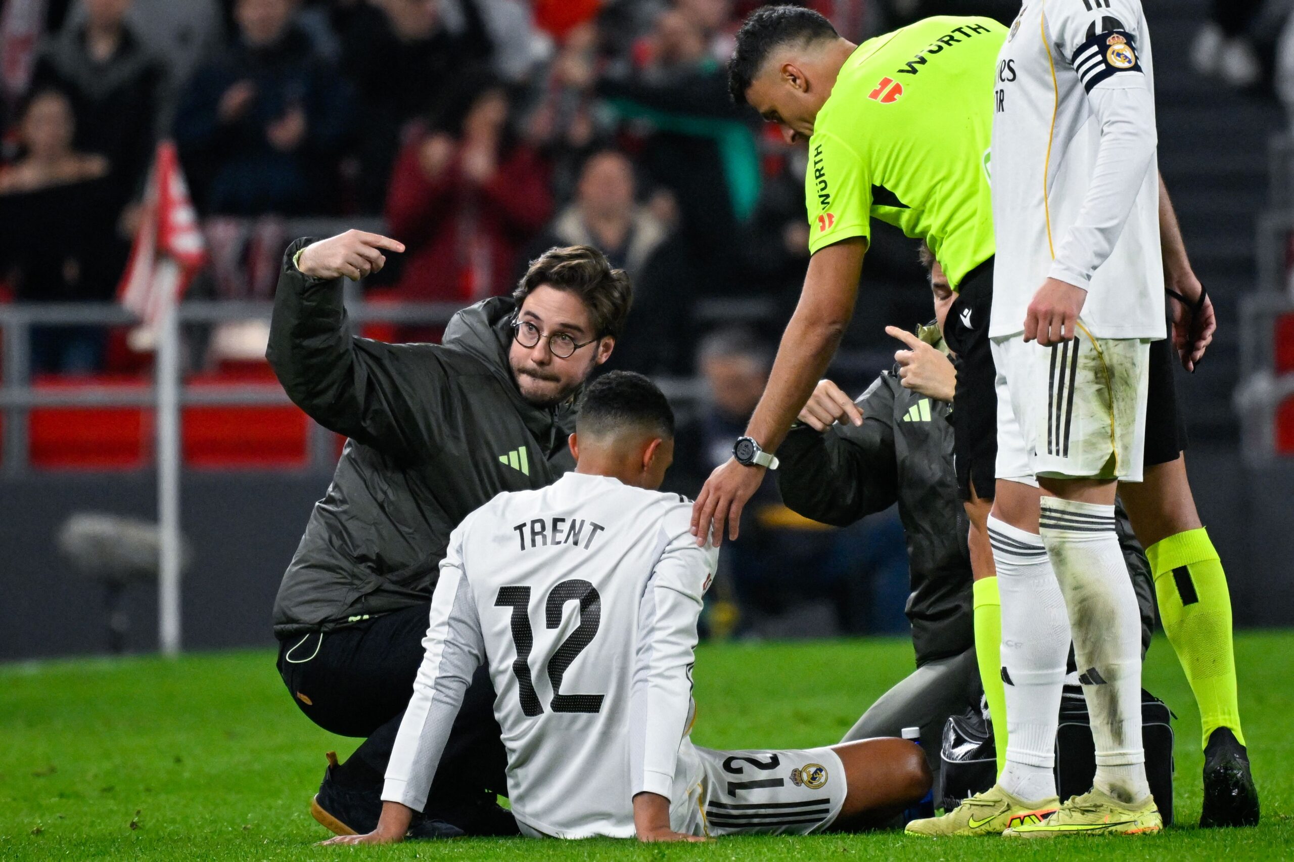 Alexander-Arnold sufre una lesión tras lograr su asistencias en La Liga