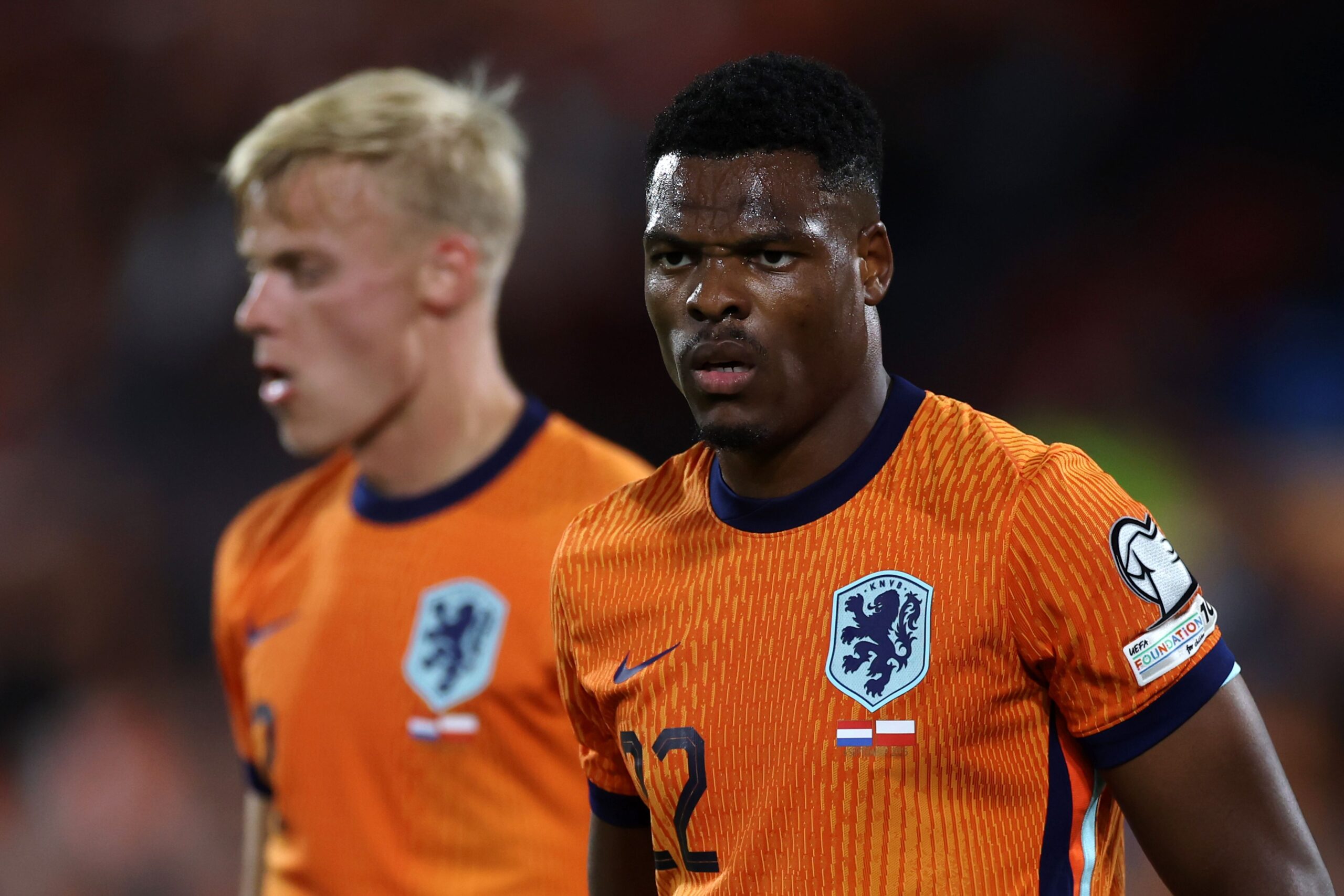 Denzel Dumfries destituye a Mendes: cláusula de rescisión activa para Barcelona y City