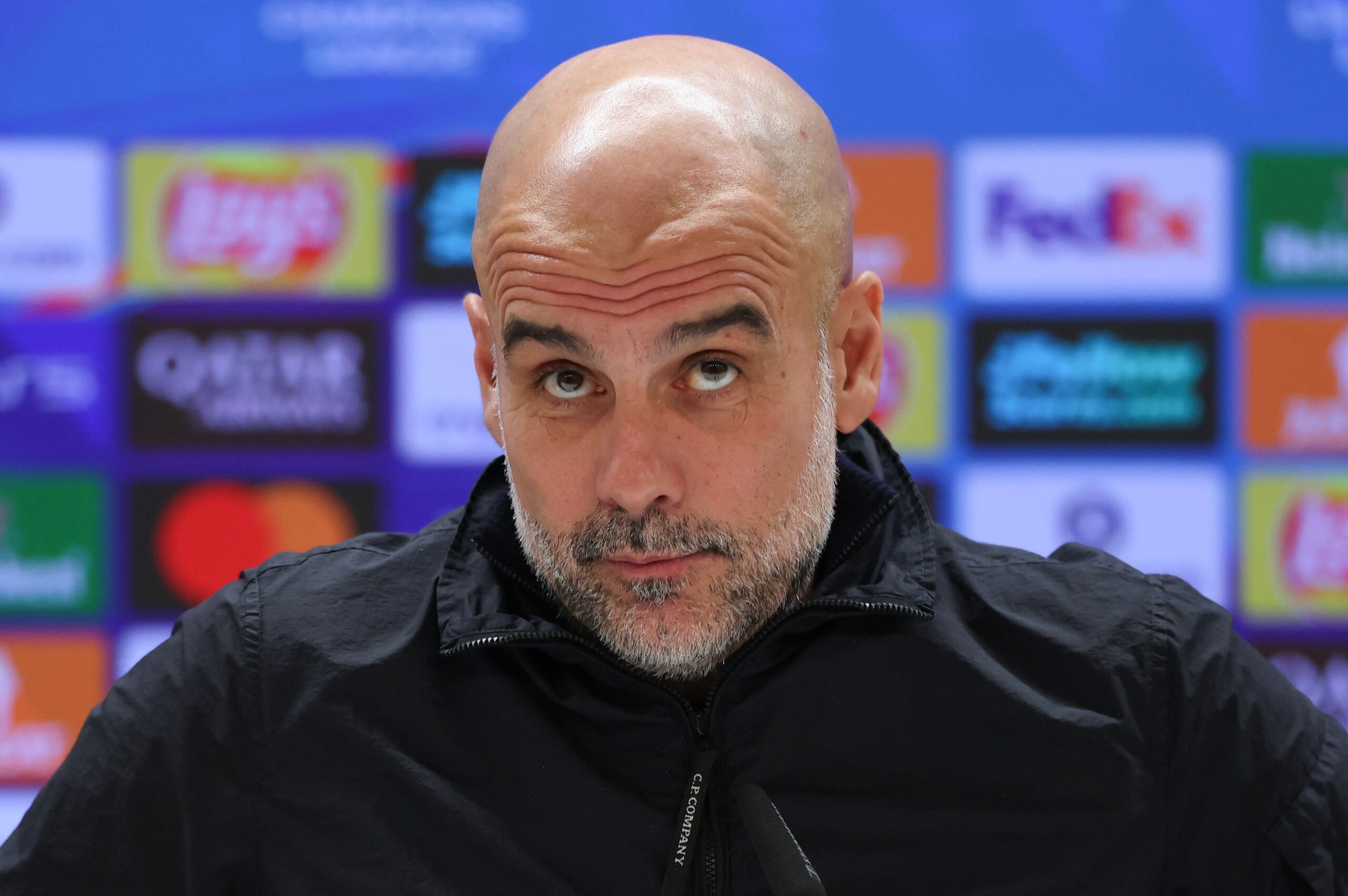 Pep Guardiola da extraño consejo a Xabi Alonso antes del duelo con Man City