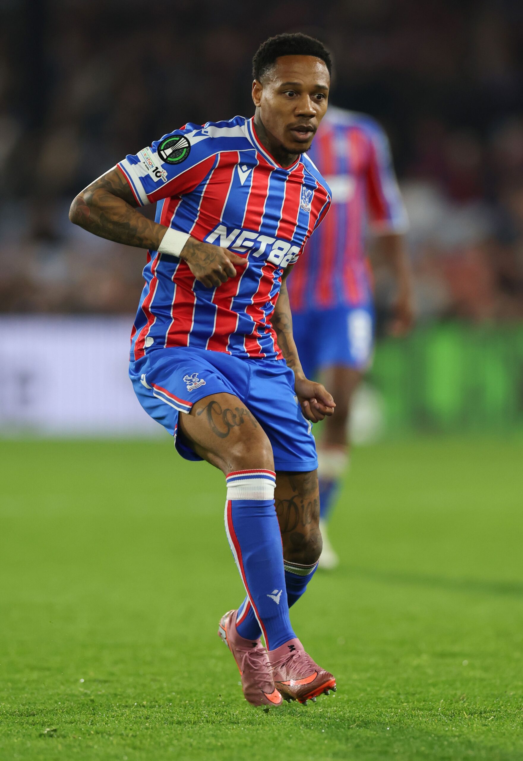Oliver Glasner explica ausencia de Daniel Munoz en partido Crystal Palace-Fulham