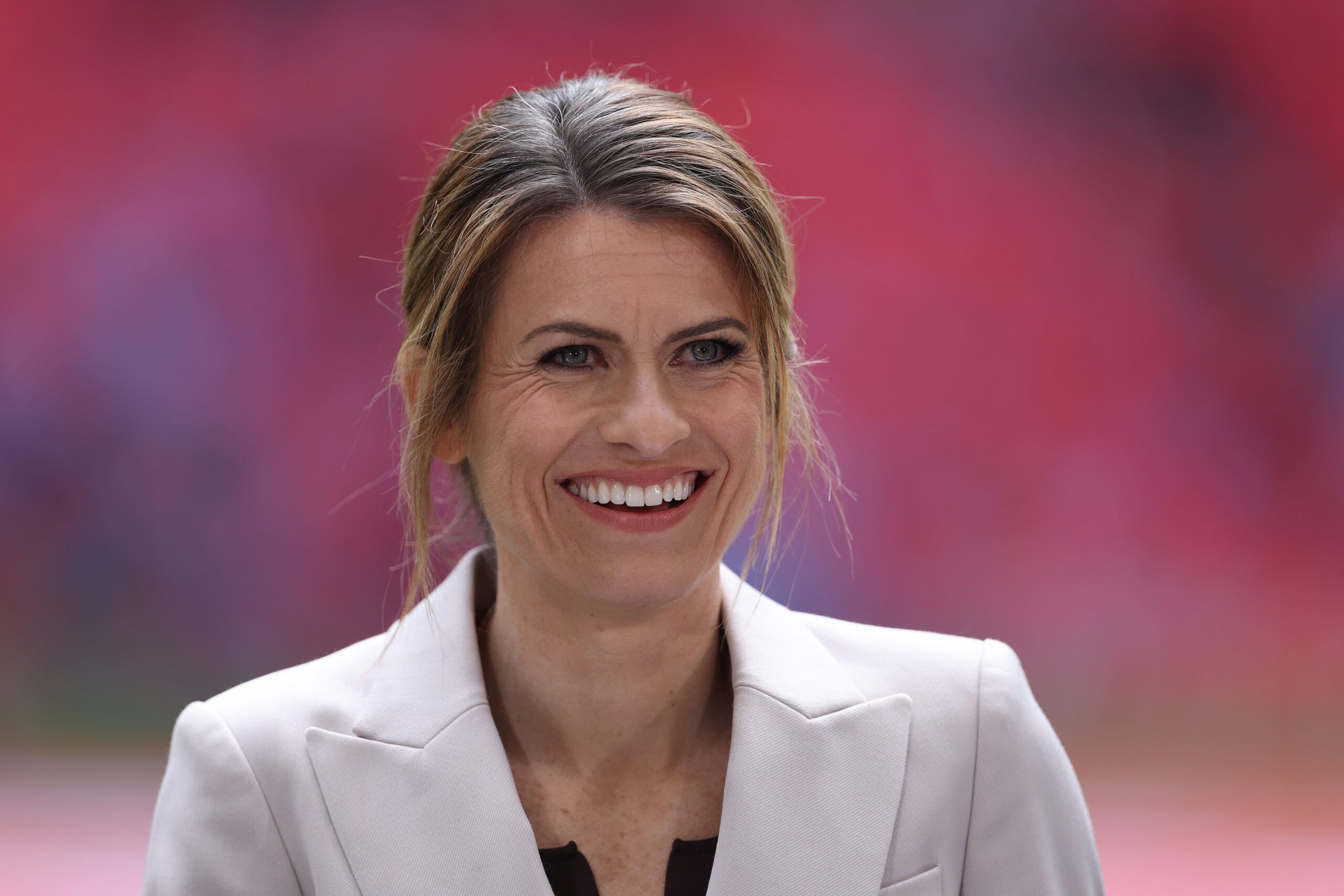 Karen Carney hace historia al ganar Strictly Come Dancing con el trofeo brillante