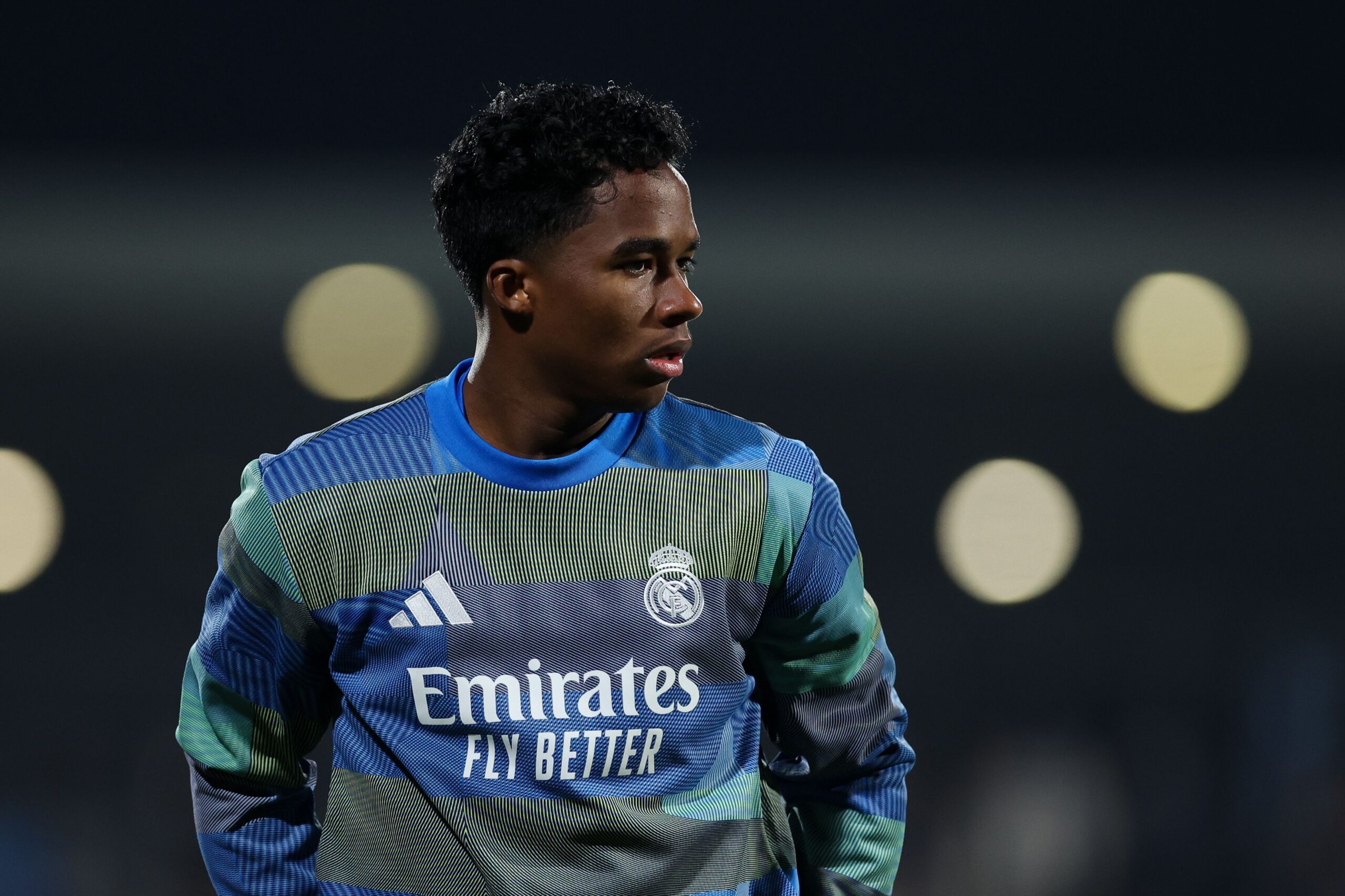 Endrick celebra su llegada a Lyon tras préstamo de Real Madrid para 2025-26