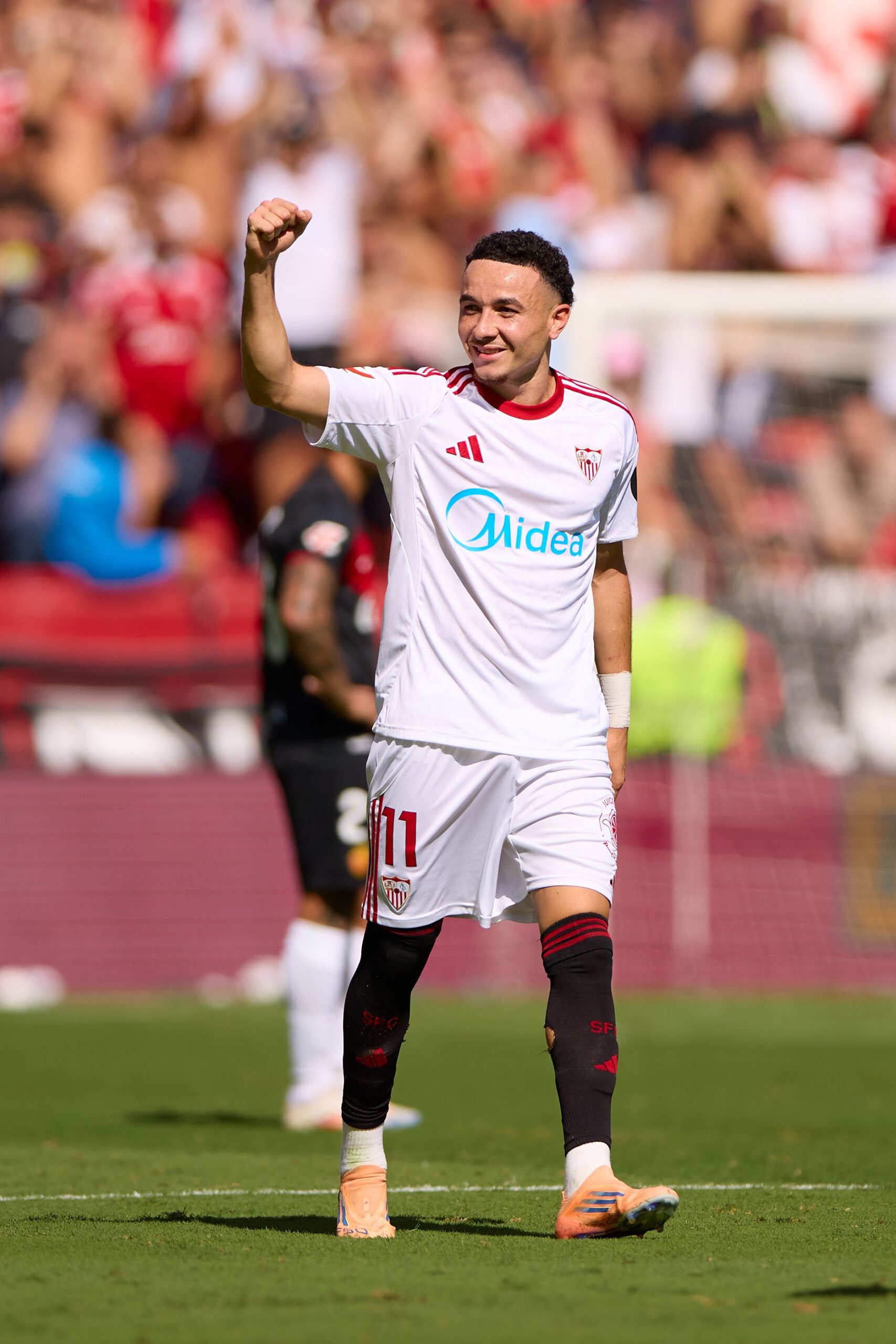 Leeds United busca a Ruben Vargas de Sevilla por 20 millones de euros