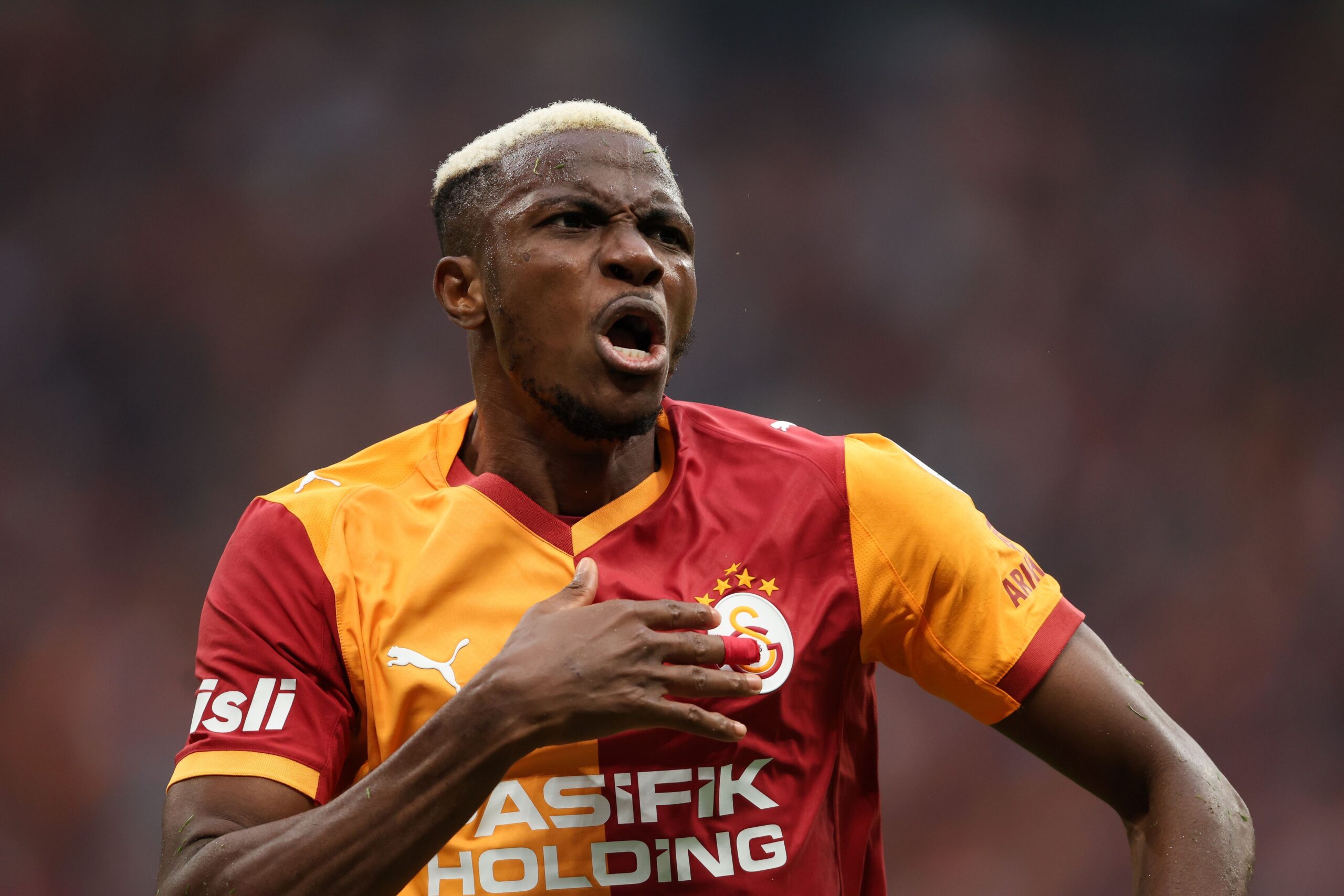 El exjugador de Chelsea pide fichar al delantero soñado tras lesión de Delap