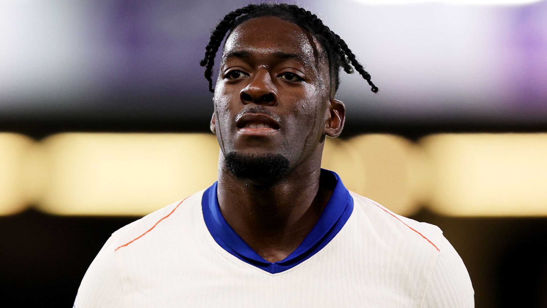 Roma apunta a dos defensores de la Premier League: Tottenham y Chelsea