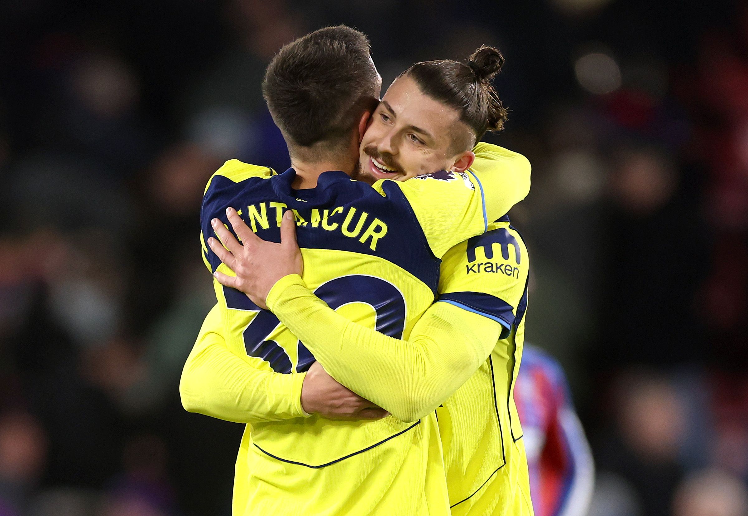Radu Dragusin de Spurs busca salir en enero con interés de Roma