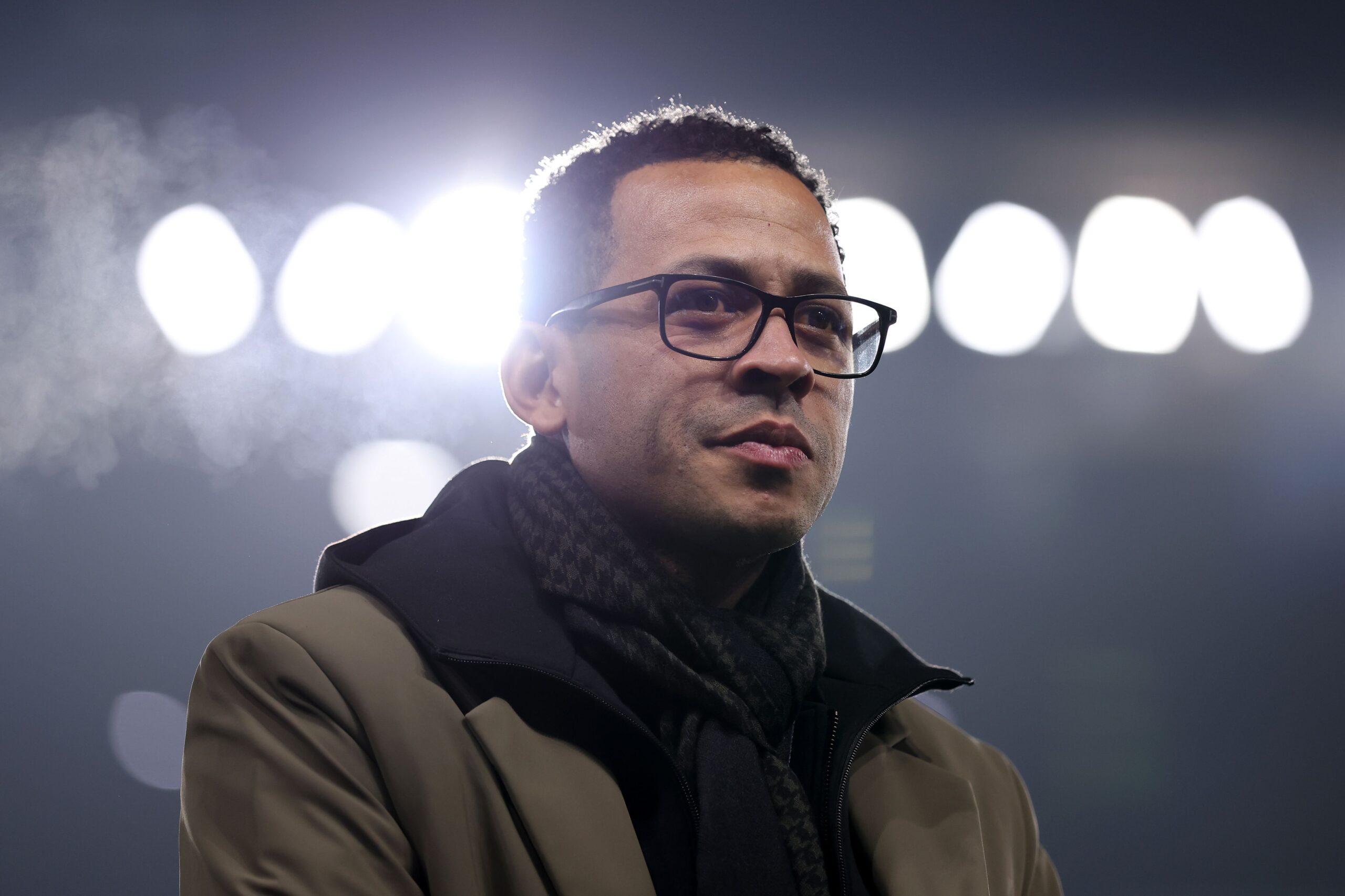 Liam Rosenior no dirigirá a Chelsea en el partido contra Fulham el miércoles
