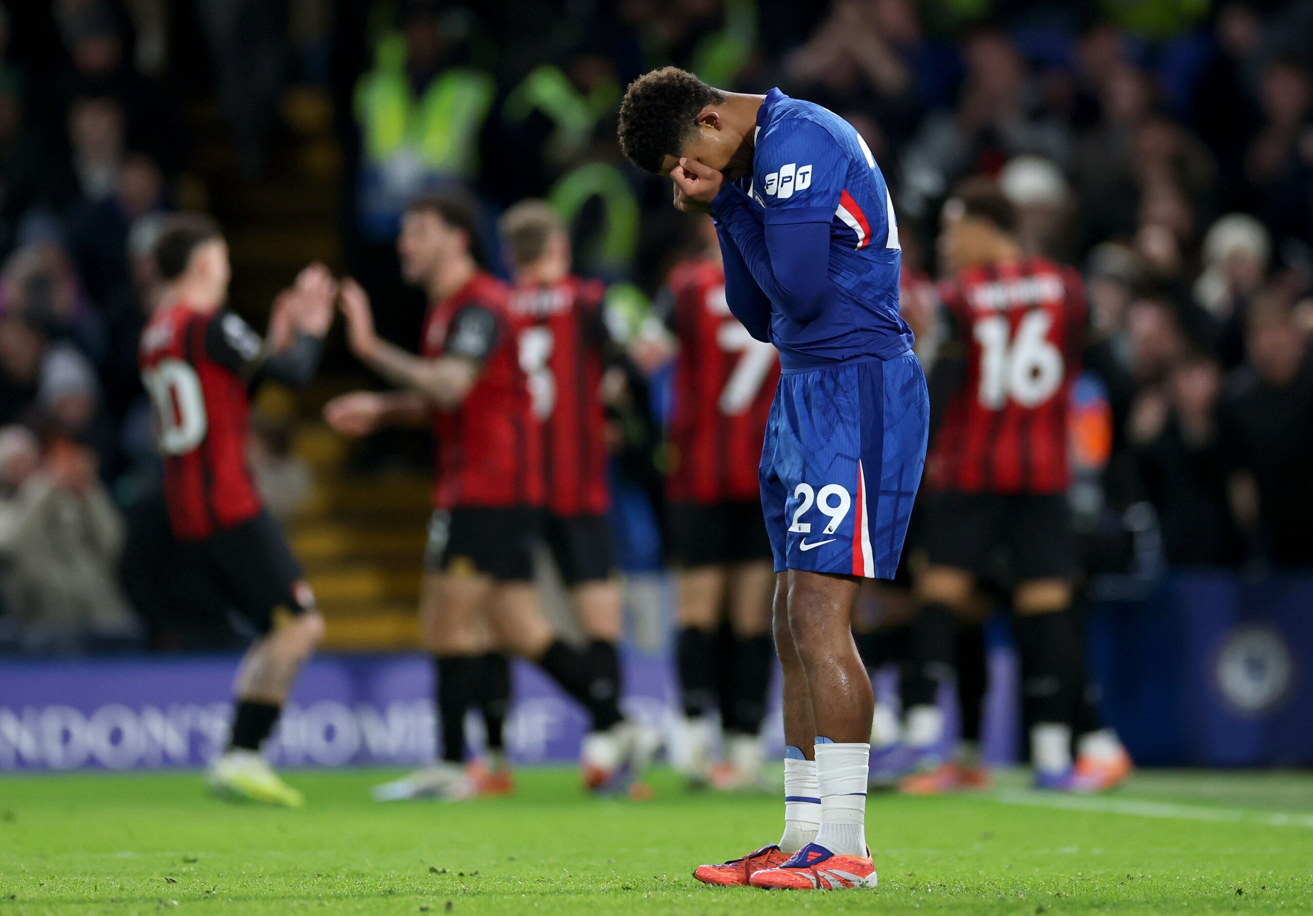 Chelsea enfrenta críticas por despido ‘retrogrado’ de Enzo Maresca