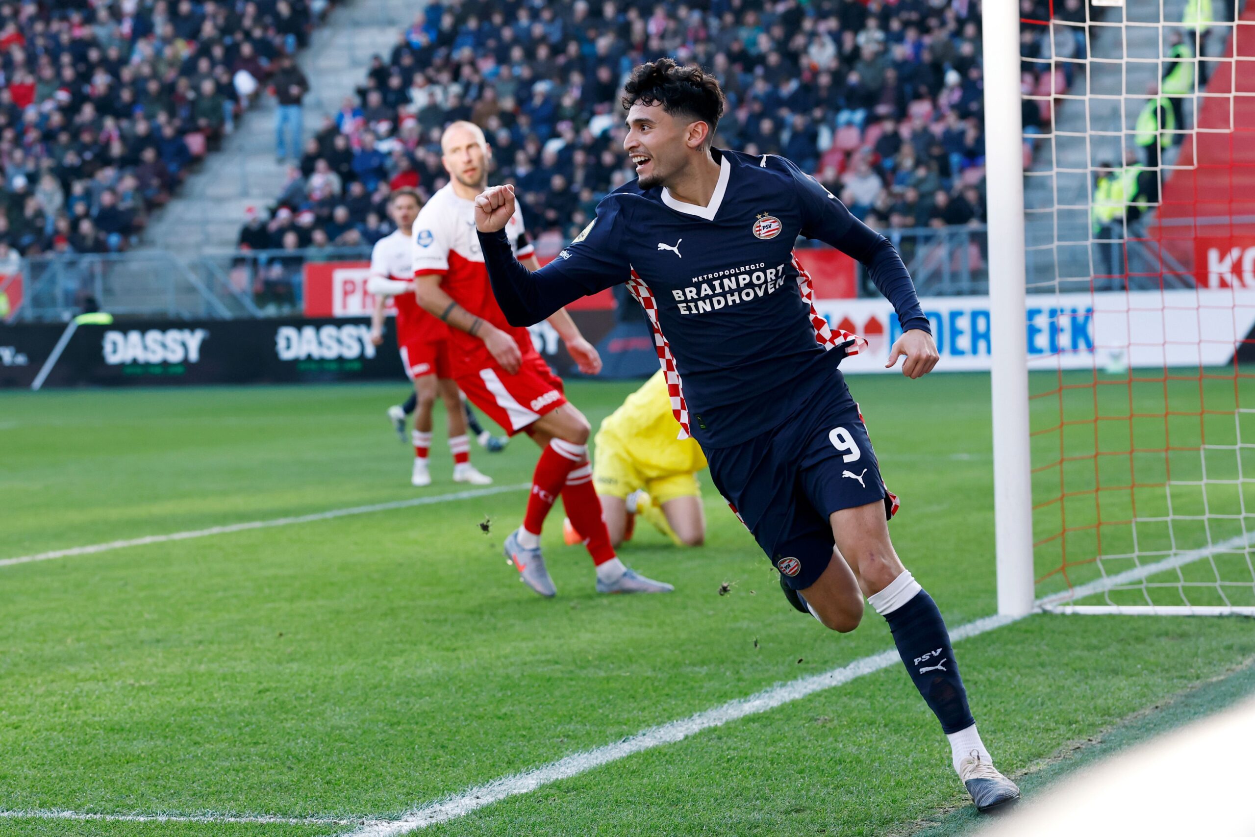 Interés de la Premier League por Ricardo Pepi persiste tras lesión, PSV rechaza oferta