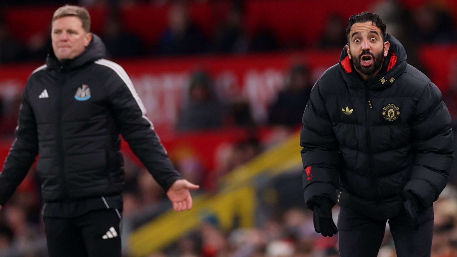 Eddie Howe responde a rumores del Man Utd tras apoyo de leyendas del club