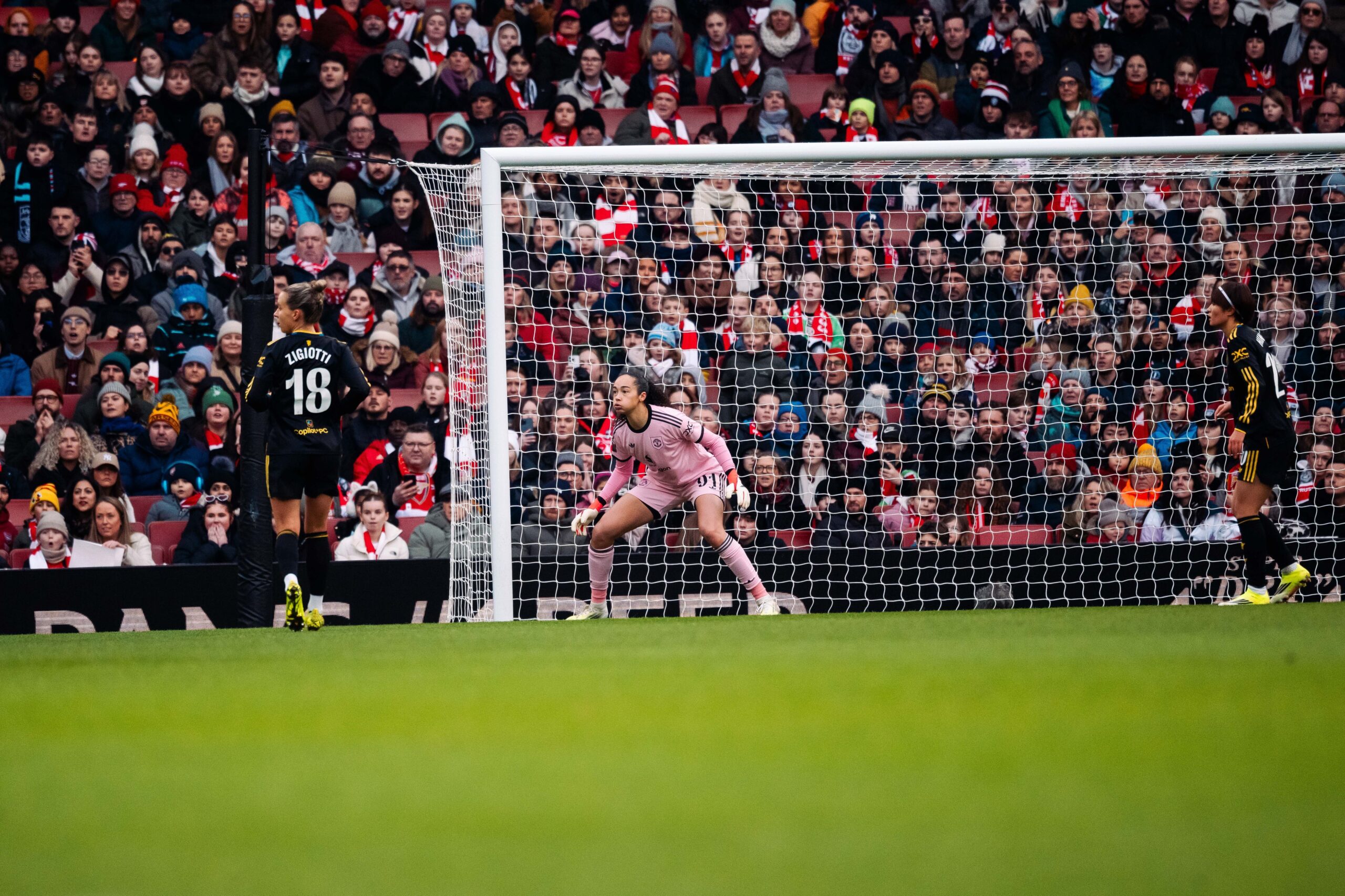 Jugadoras del Man Utd vs Arsenal: Tullis-Joyce brilla y salva un punto en WSL
