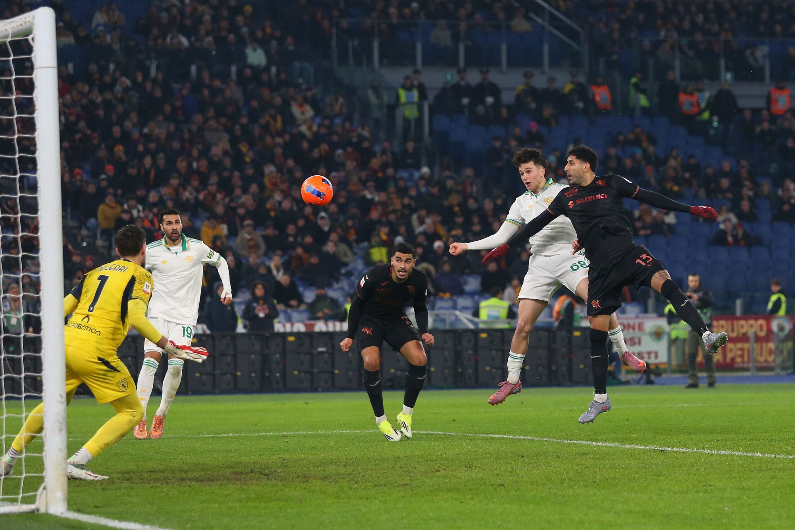 Nueva estrella en Roma: adolescente australiano anota en su debut en Coppa Italia