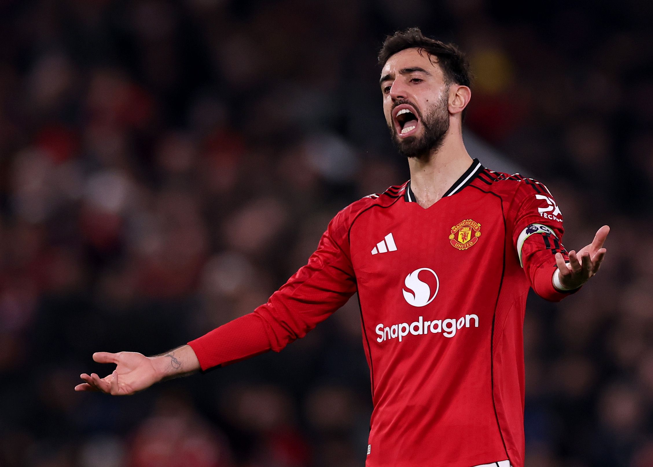 Bruno Fernandes podría abandonar Man Utd: rumores entre compañeros de equipo